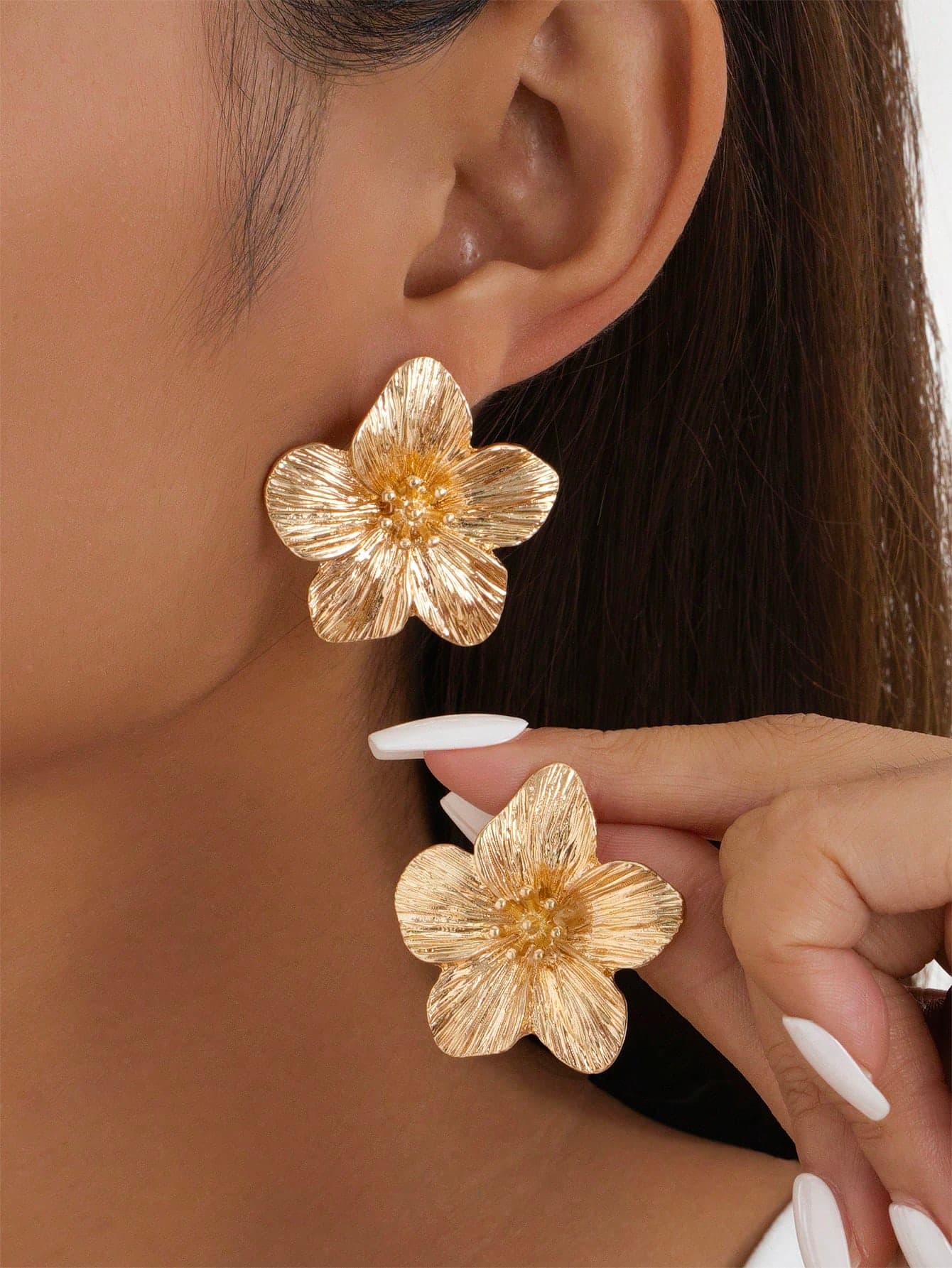 1 Pair Exquisite Multicolor Dopamine Inspired Golden Floral Stud Earrings For Women, Wedding Gift