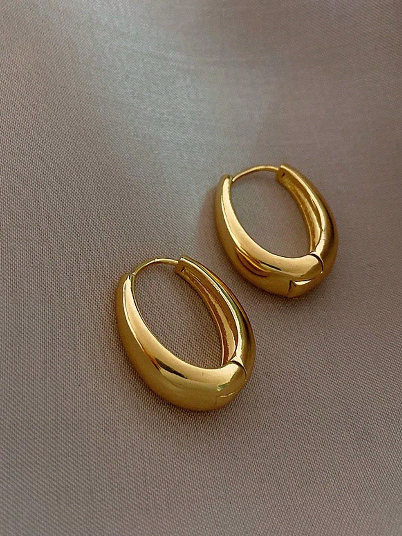 Minimalist Chunky Dome Hoop Earrings For Women Gold Tone Smooth Oval Teardrop Ear Rings Thick High Polish Geometric Statement Daily Commute Jewelry Gift