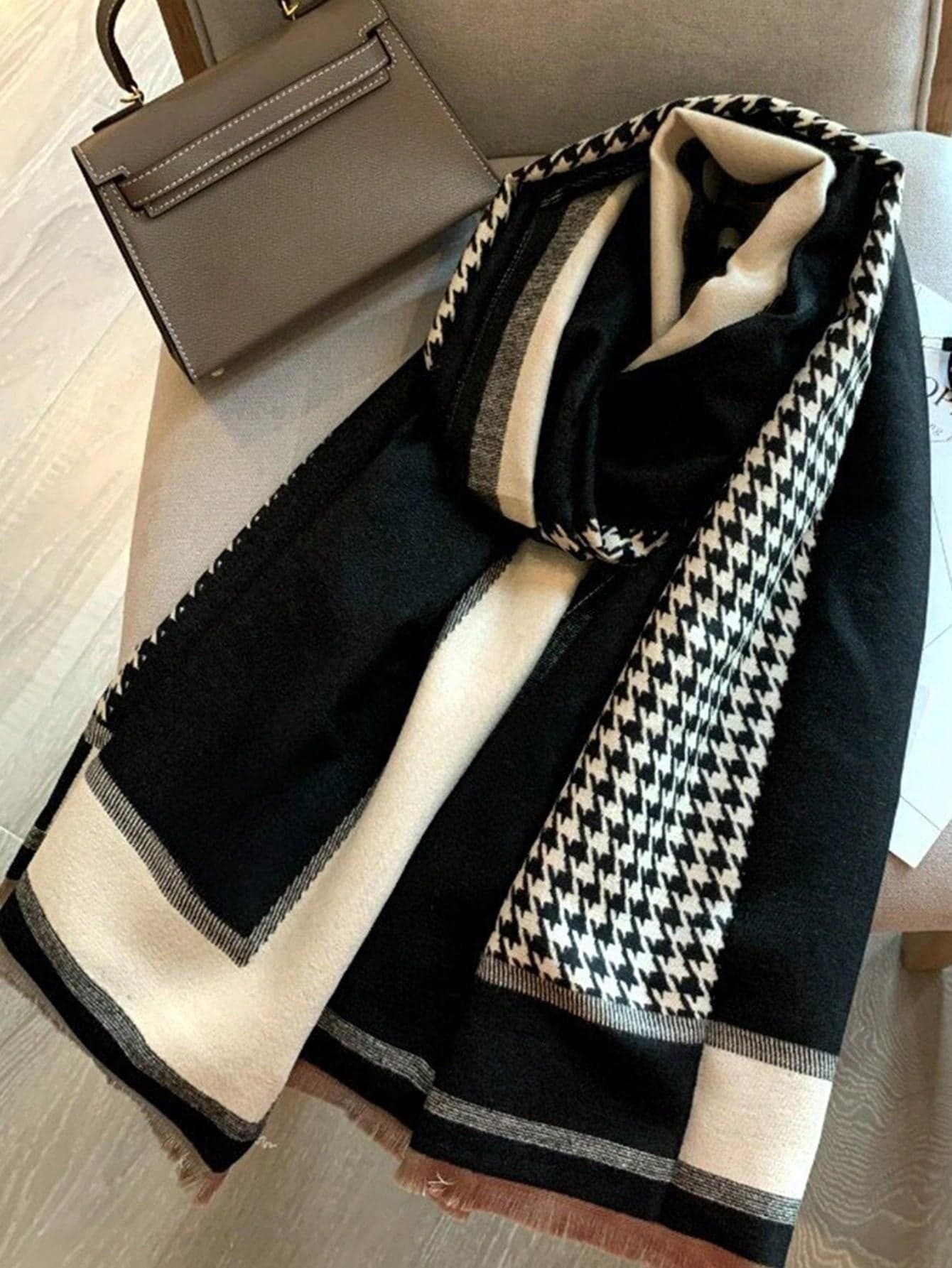 1pc Houndstooth Pattern Black Scarf, Warm & Versatile Shawl/Wrap For Women In Winter, Suitable For Office & Air-Conditioned Rooms
