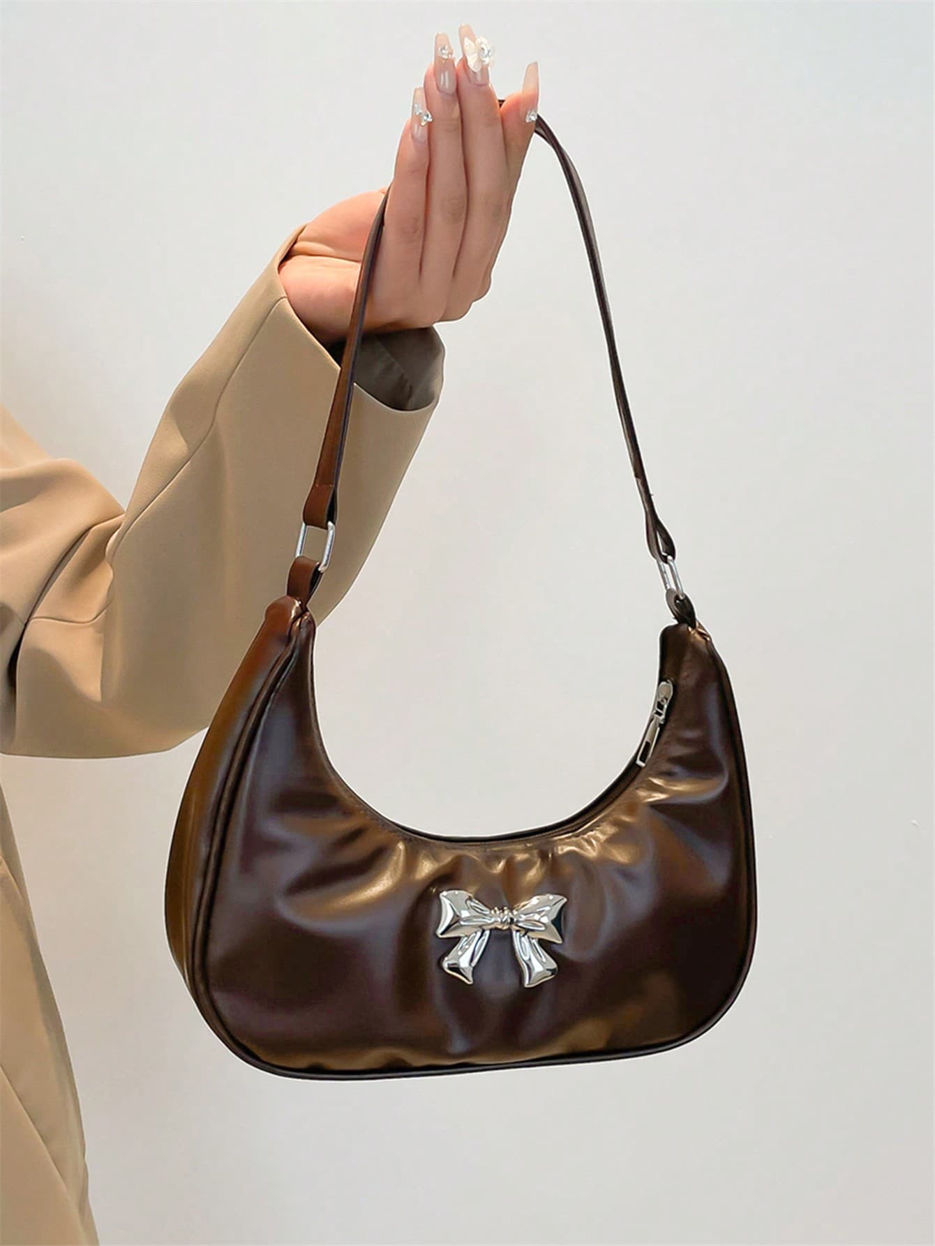Livesso New Arrival Fashionable Metal Bowknot Decor PU Crescent Plain Arc Crescent Underarm Shoulder Handbag, Elegant Women Bag, Autumn, Fashionable Bow Purse For Women