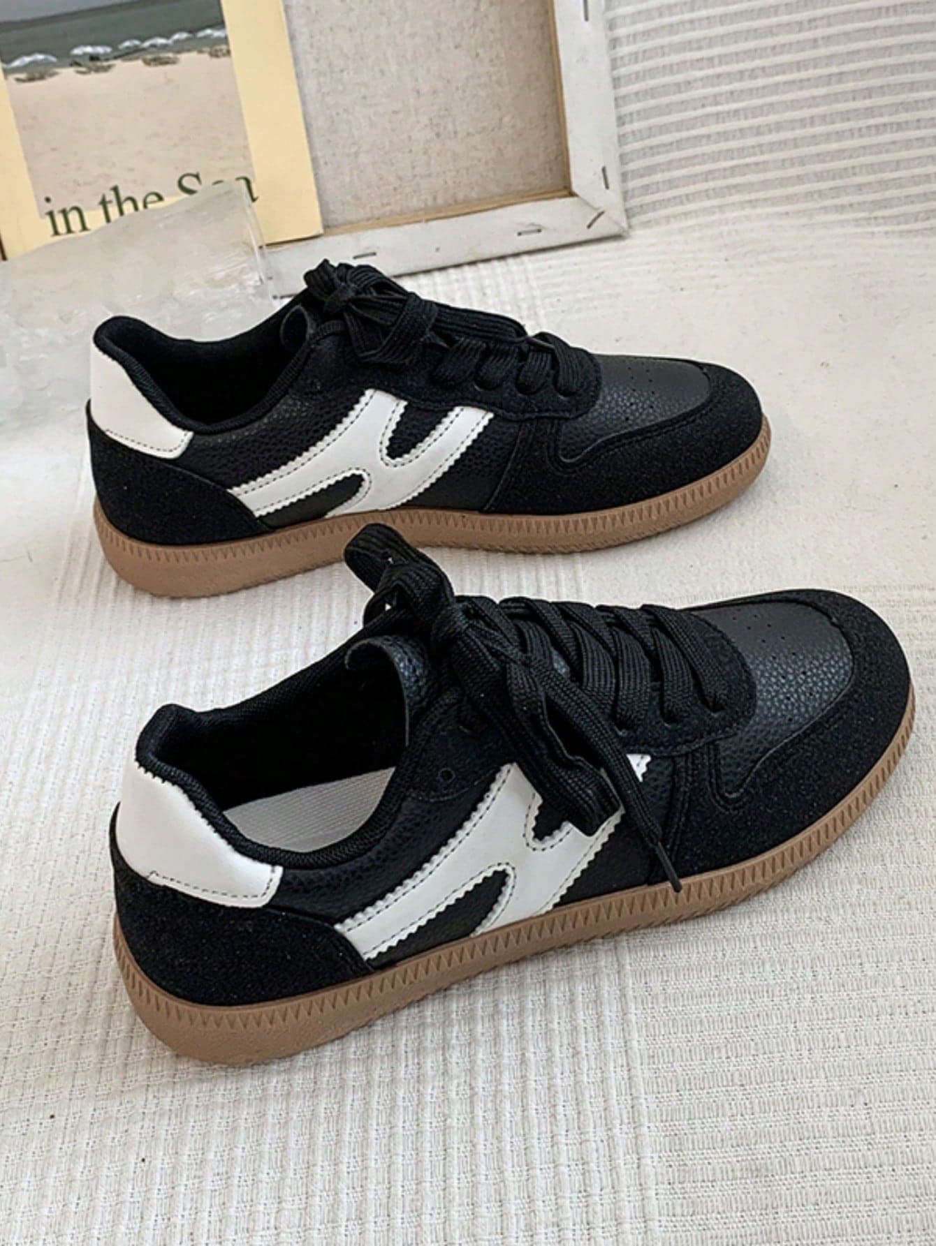 Women's Multifunctional Fashion Casual Shoes, Flat Lace-Up Round Toe Rubber Sole Casual Sneakers, Black & Khaki Color Block, Daily Matching Casual Shoes, Size 35-40
