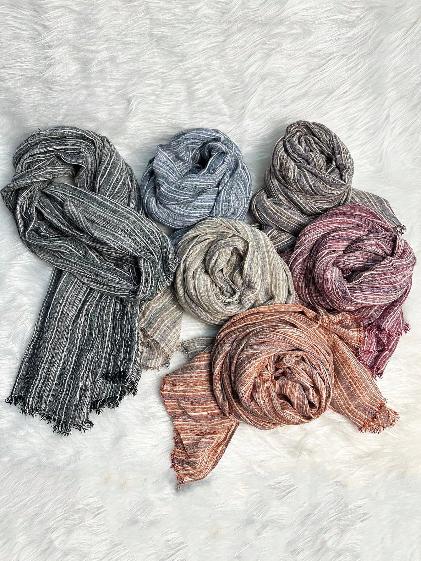 1pc Men's Elegant Striped Fashion-Forward Warm Viscose Linen Blend Fringe Scarf, New Minimalist Luxury Natural Style Lightweight Scarf Men Accessories