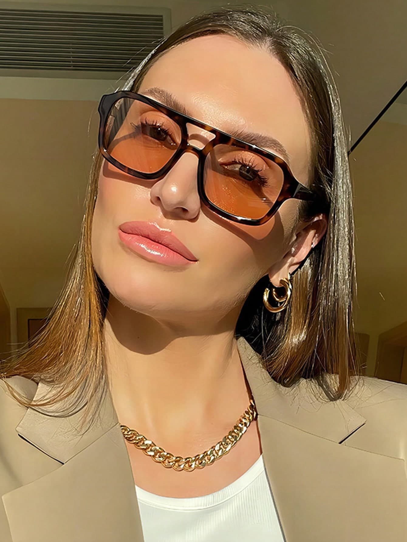 1 Pair Women's Vintage Square Double Bridge 70s Fashion Shades Suitable For Daily Wear