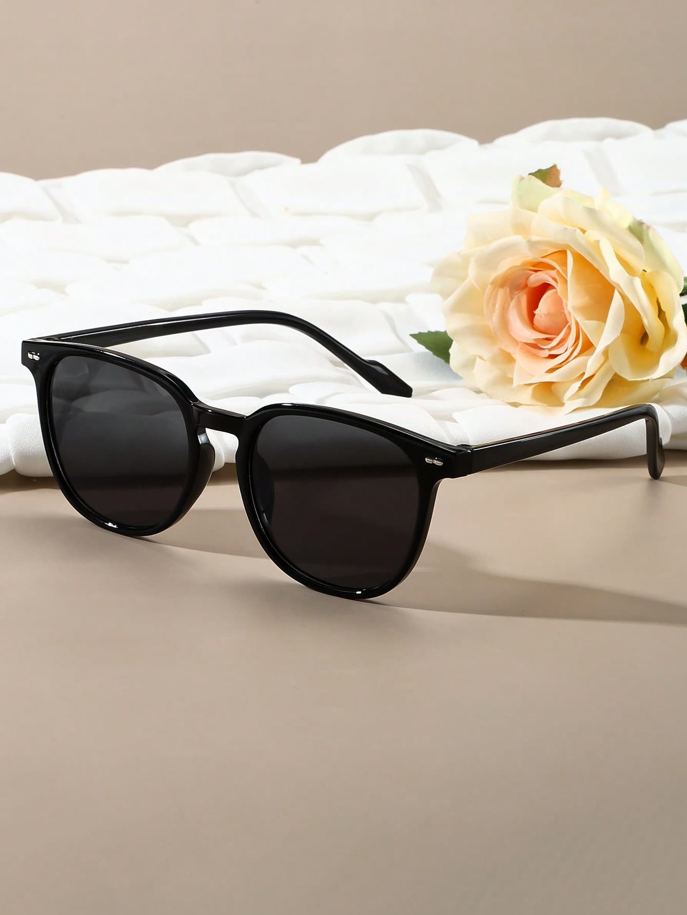 Polarized Sunglasses Retro Square Plastic Frame Fashion Classic Style For Outdoor Sports Cycling Travel Beach Holiday Driving Fishing UV Protection Beach Accessories For Women Sun Glasses Sunglasses Shades Basics And Suit For Sweater Jeans Sweatpants Hoodie Jackets Dress And Long Sleeve Shirt Valentine's Day Valentines Fashionable Shade Elegant Outfit Family Outings Travel Vacation Holiday For Summer Beach Vacation,Outdoor,Travel