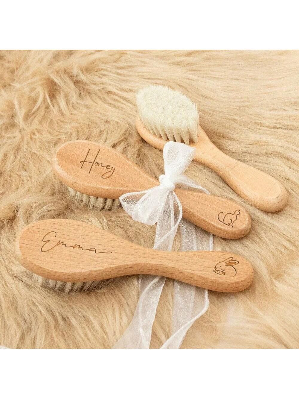Baby Gifts, Personalized Baby Hair Brush, Wooden Baby Brush, Birthday Gift For Baby, Newborn Gift, Baby Shower Gifts, Baby Gift Baby Shower Family Decorations Gifts Winter Eve Gifts Back To School Winter Gift Ideas Boy Girl Valentine's Day Multi-Functional, Ornamental, Letter Exquisite, Stylish, Baby Fashion, Tidy, Colorful, Modern, Cute Kawaii Adorable Custom,Ideal Gifts For Him,Ideal Gifts For Her, Newborn Keepsake Gifts, Cradle Cap Baby Brush