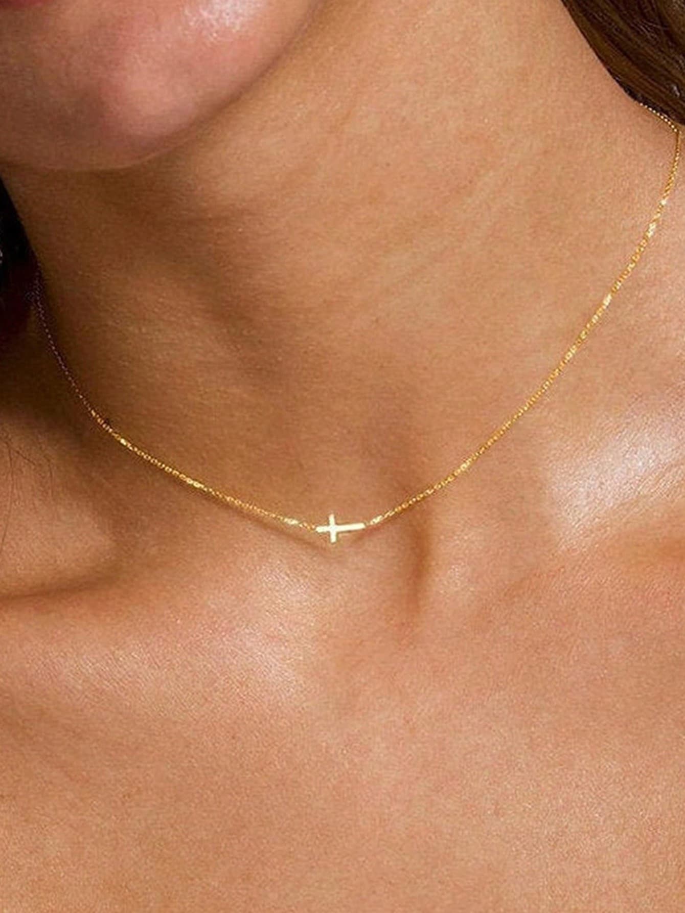 Adjustable Elegant Gold Necklace With Cross Pendant, Suitable For Women's Daily Wear