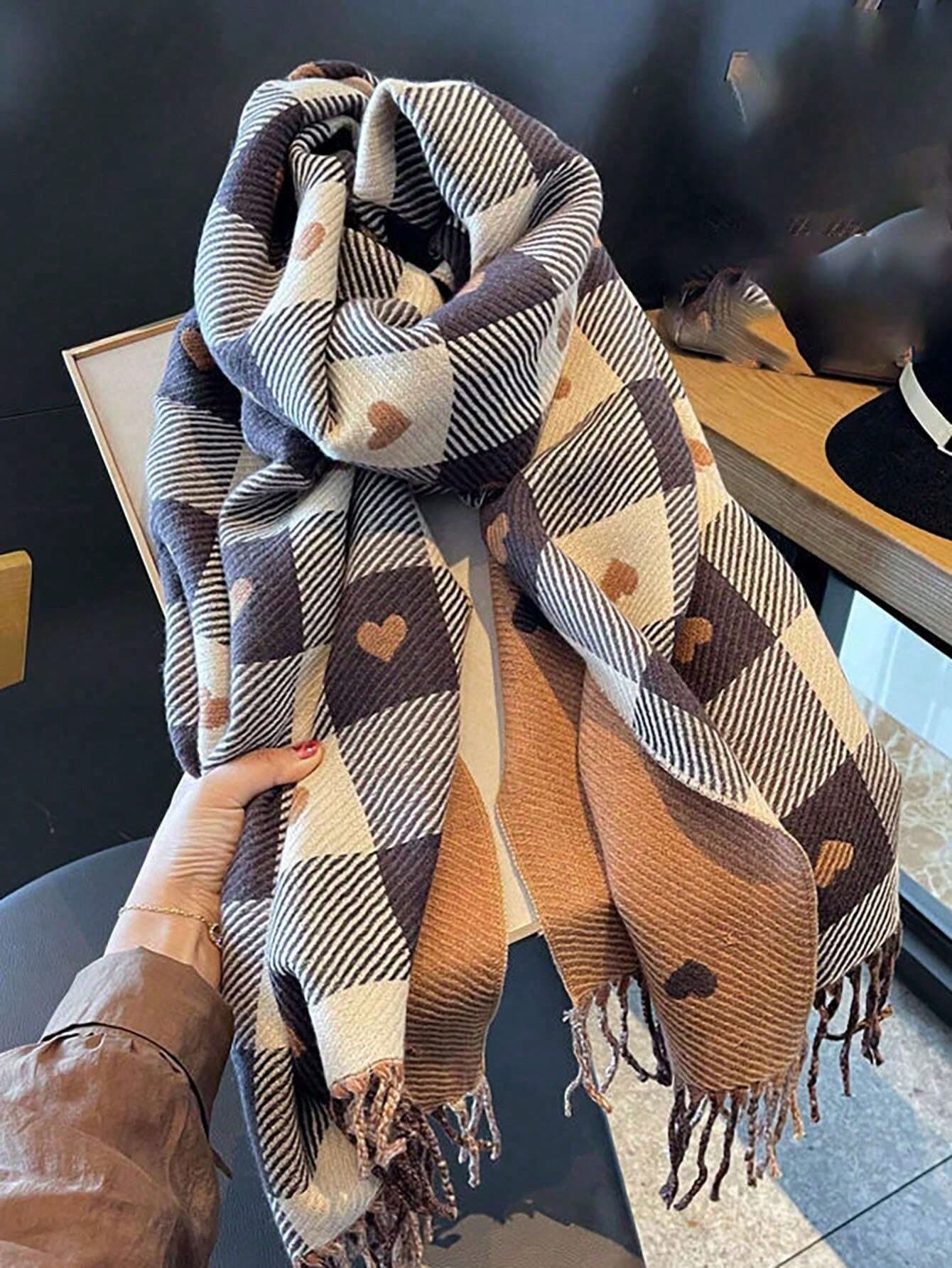1pc Women Autumn/Winter Heart Pattern Scarf, Plaid Comfortable Scarf, Medium Thick Scarf Shawl, Suitable As Gift, Warm Scarf