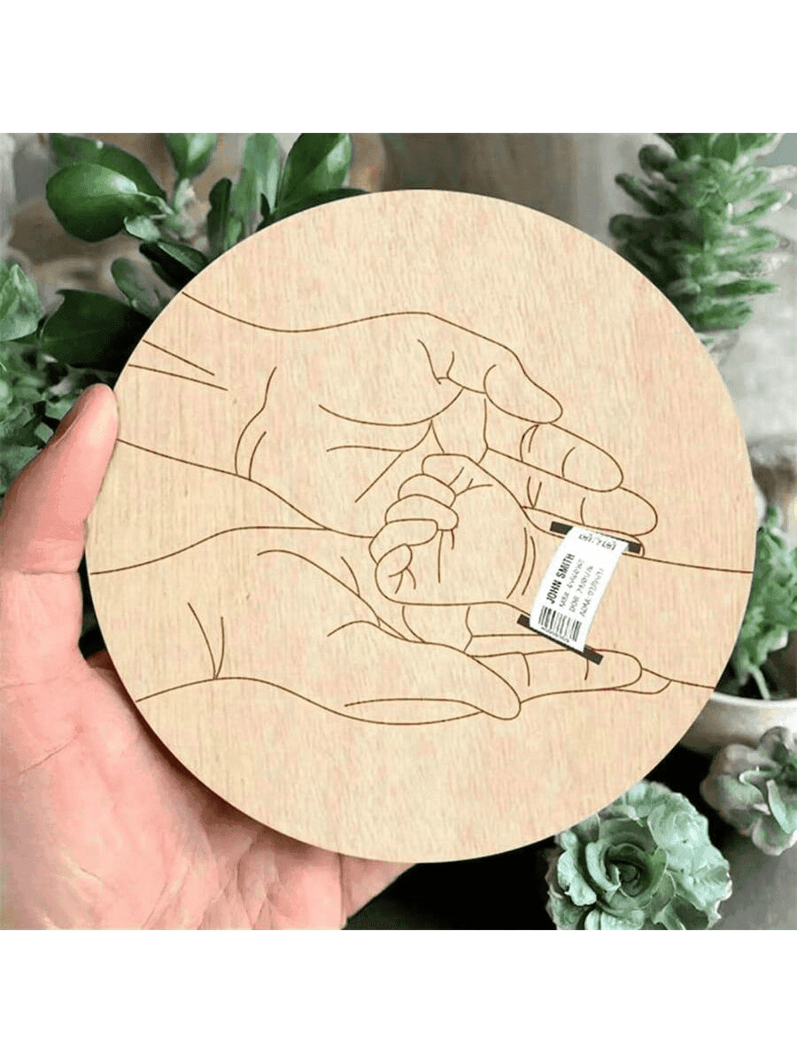 Newborn Hospital Wristband Hanging Decor - Newborn Birth Announcement Board, Wooden "Hello World" Sign, Baby Homecoming Anniversary Decoration, Suitable For New Parents Over 14 Years Old, Baby Shower Home Decor Gift