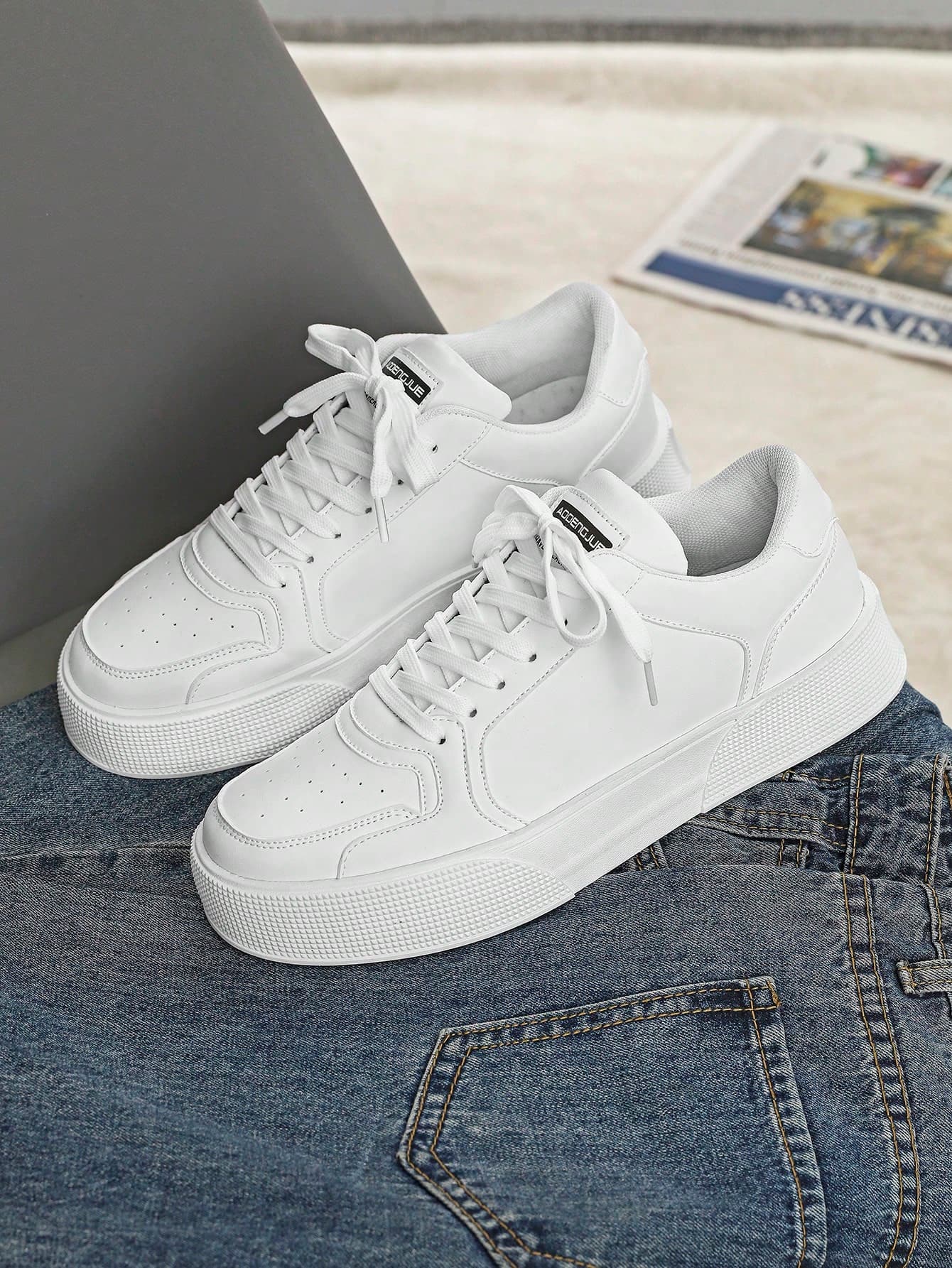 1 Pair Men Flat Color Block Comfortable Low-Top Anti-Slip Sneakers, New Minimalist Couple Casual White Shoes