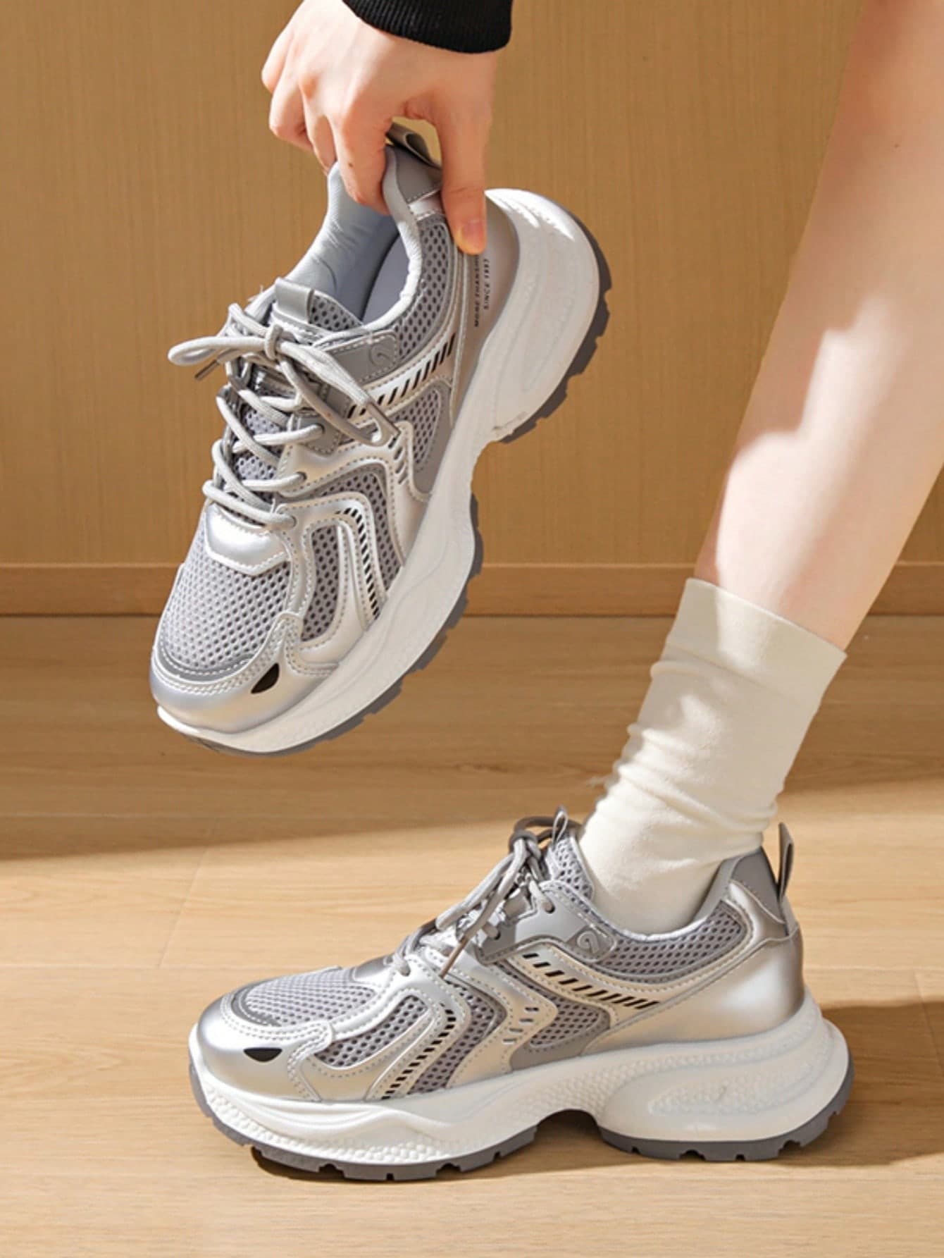 Women's Spring/Autumn New Casual Sneakers, Mesh Breathable Platform Wedge Heel Lace-Up Lightweight Versatile Fashion Sneakers, White/Gray, Suitable For Running And All Seasons