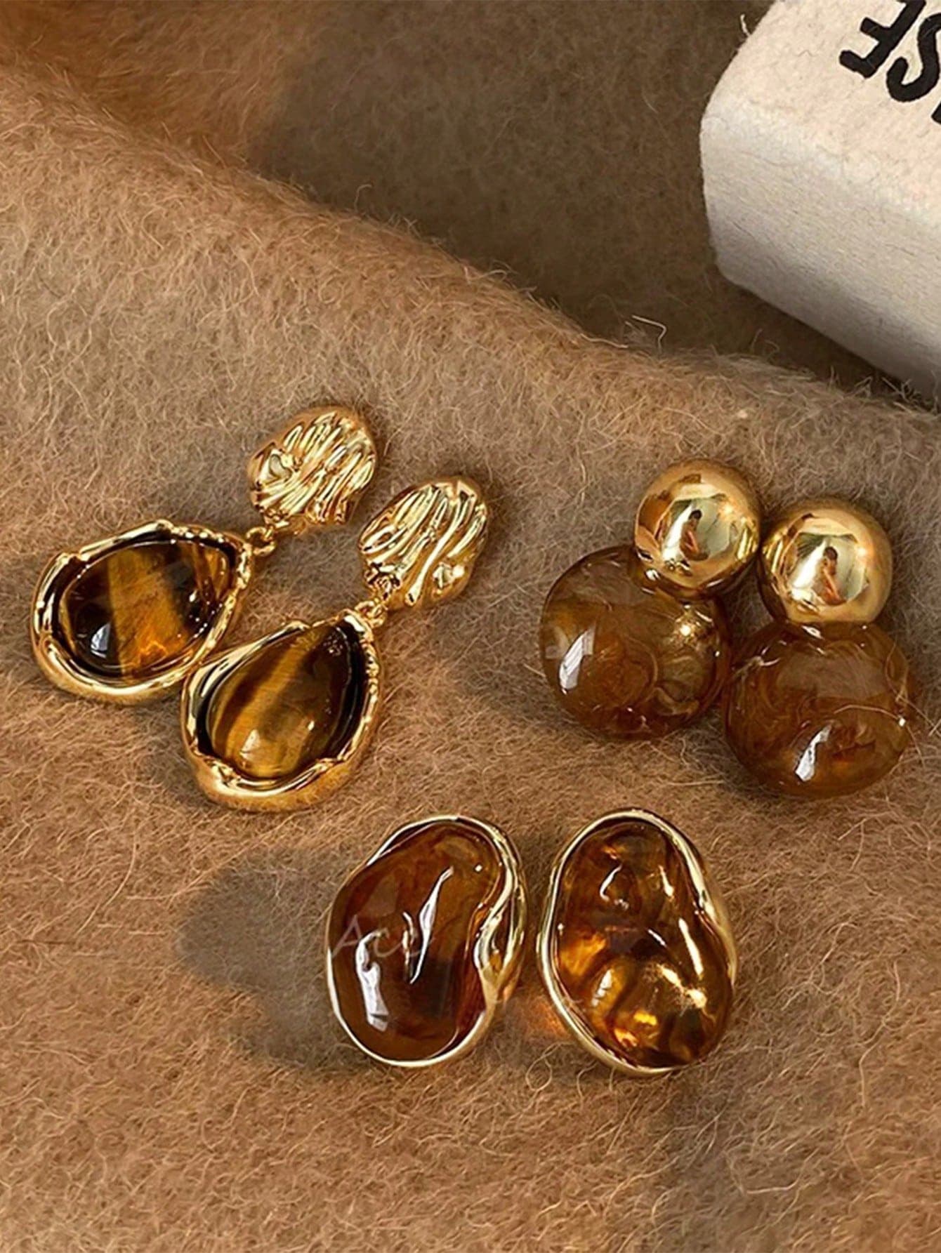 3 Pairs Vintage Elegant Gentle Amber-Tone Resin Inlaid Drop Earrings Set For Women, Suitable For Daily Wear, Party And Ball