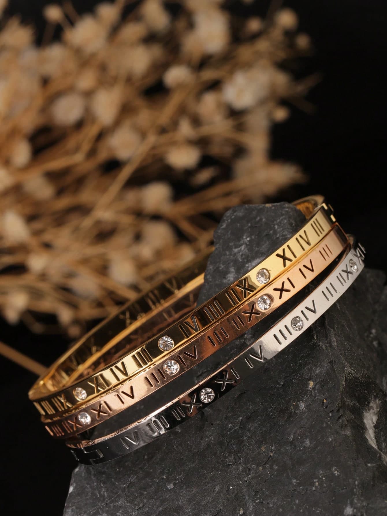1pc Stainless Steel 18K Gold Rose Gold Roman Numeral Hollow Open Cuff Bracelet, Suitable For Women's Daily Wear
