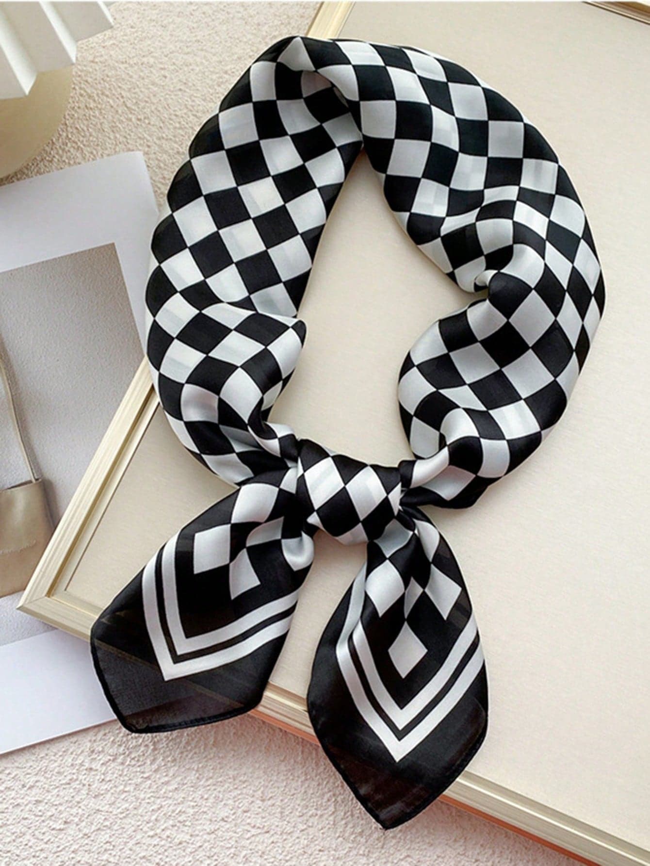 1pc 70*70CM Black & White Chessboard Pattern Faux Silk Bandana Small Square Scarf, Classic & For Women, For Daily Decor