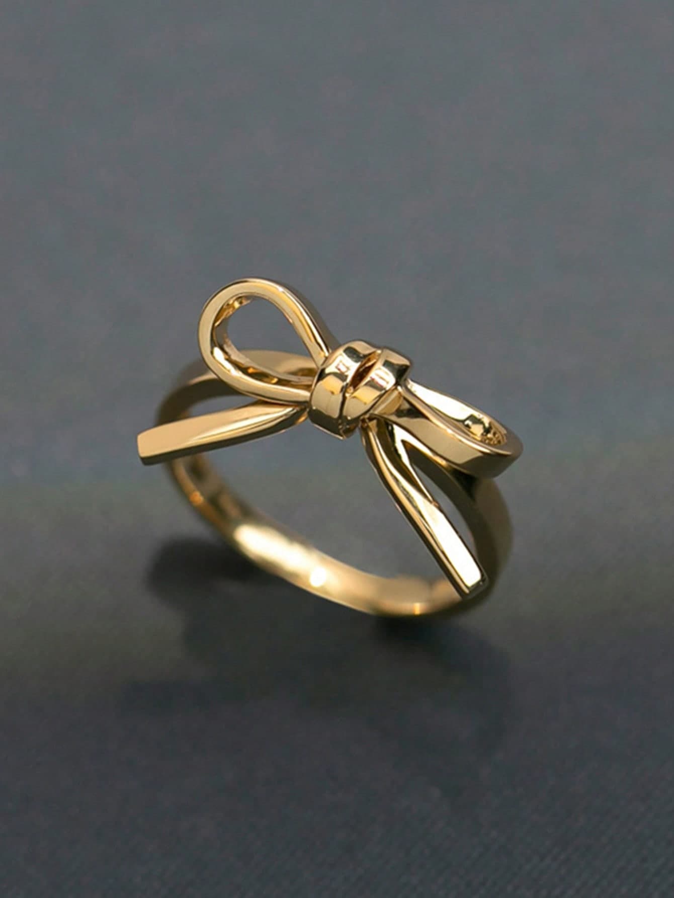 Elegant Golden Bow Love Ring, Cute Dainty Bowknot Promise Stackable Rings For Women, Suitable For Wedding Engagement Party Daily Wear, Birthday Anniversary Valentine's Day Jewelry Gift For Her,Mom,Mother,Mother's Day,Gift