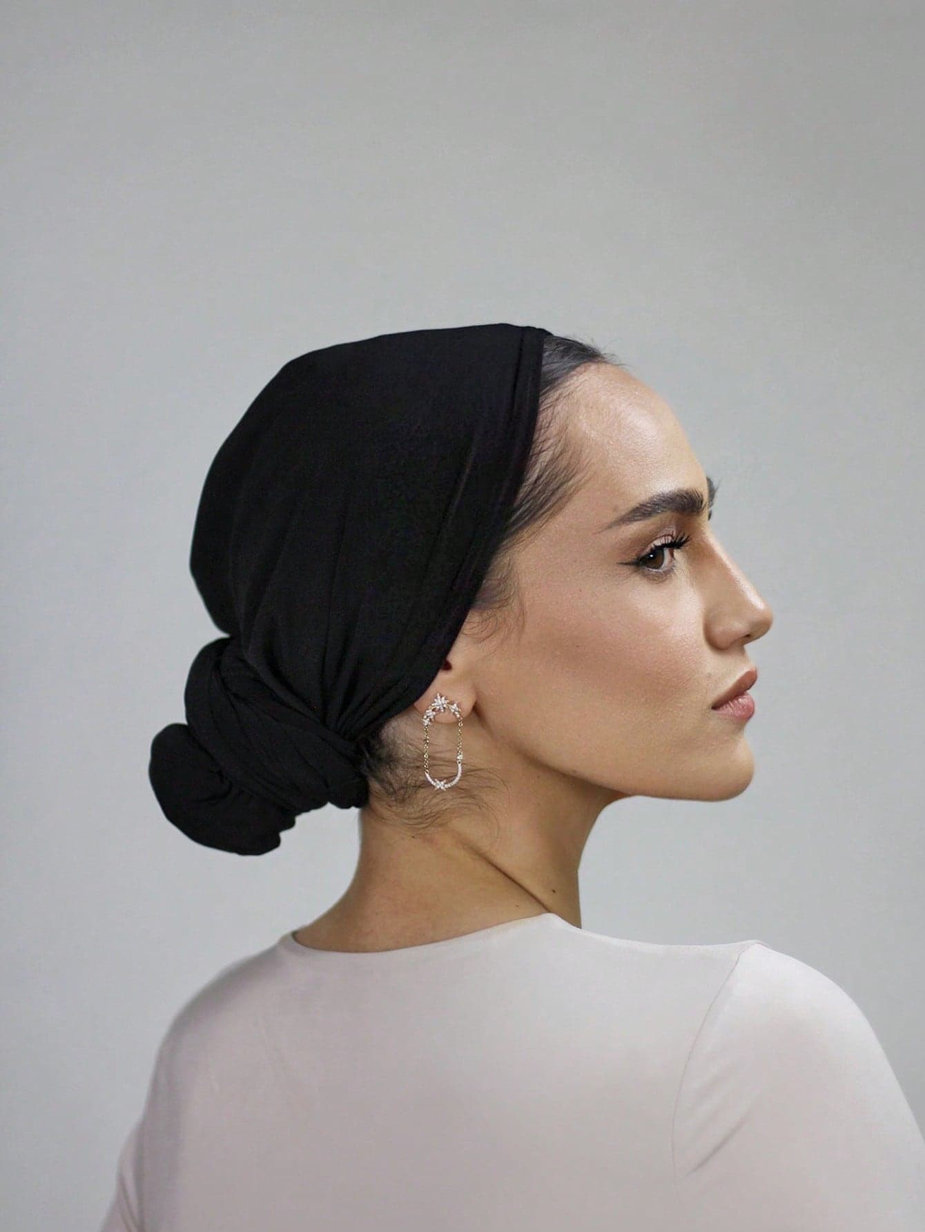 1pc Women's Easy Hijab Wrap Head Scarf, Classic Solid Color, 3 Different Wearing Methods, Multi-Purpose Practical Elastic Hijab, Soft & Breathable Modal Fabric, Suitable For Daily Commute, Sports, Yoga For Dress, Beach, Holiday, Travel Essential
