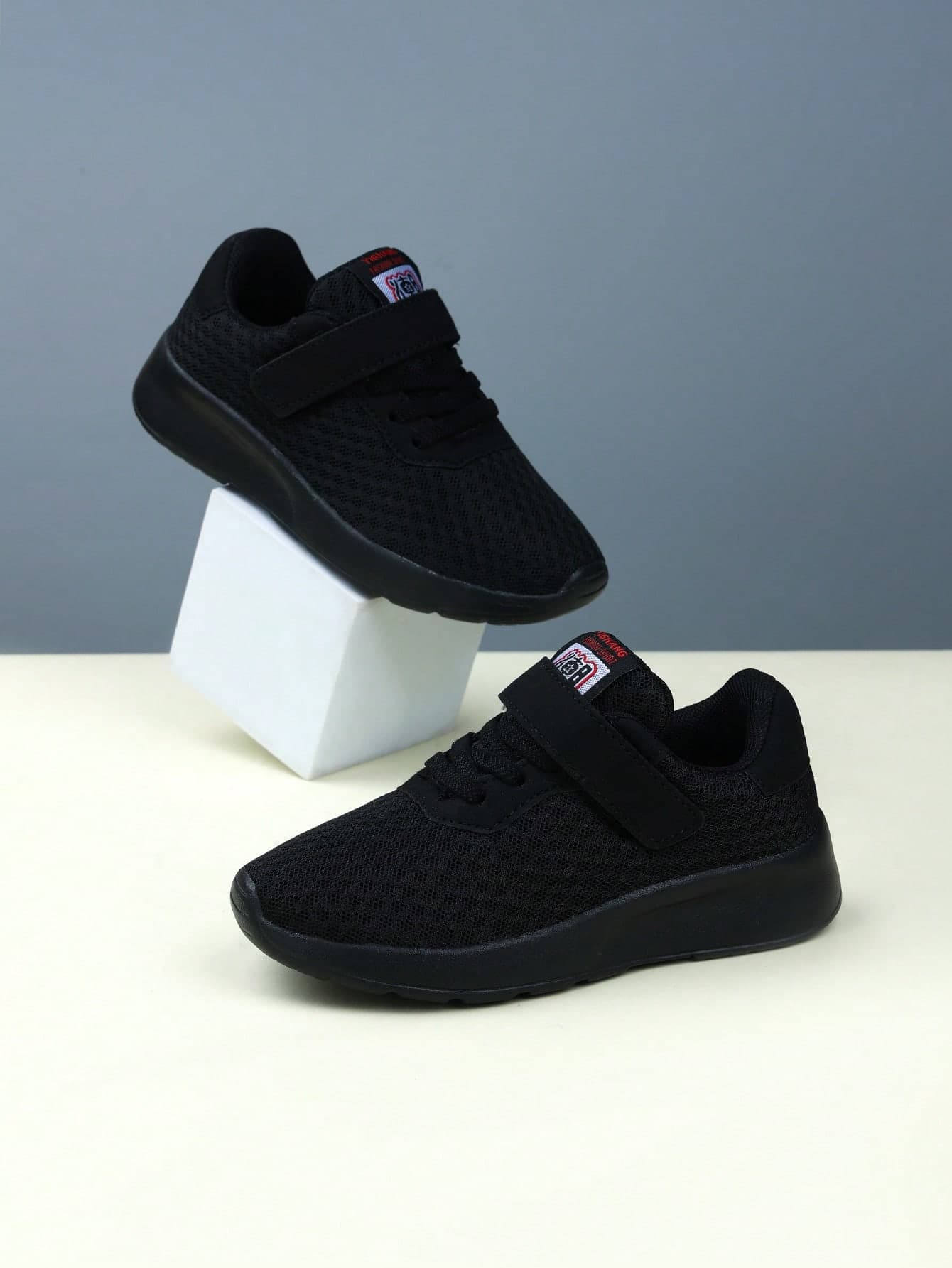 Soft & Simple Woven Mesh Fabric Hook And Loop Closure Lightweight Rebound Rubber Sole, Fashionable Slip-On Daily Running Sneakers, Sports Shoes, All Season