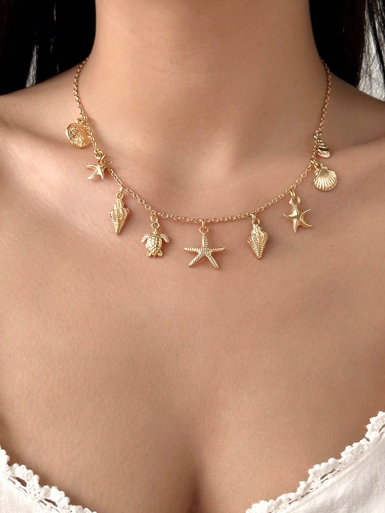 1pc Bohemian Style Random Sea Star, Sea Shell, Turtle Charm Necklace, Suitable For Beach, Travel, Party And Dining Occasions