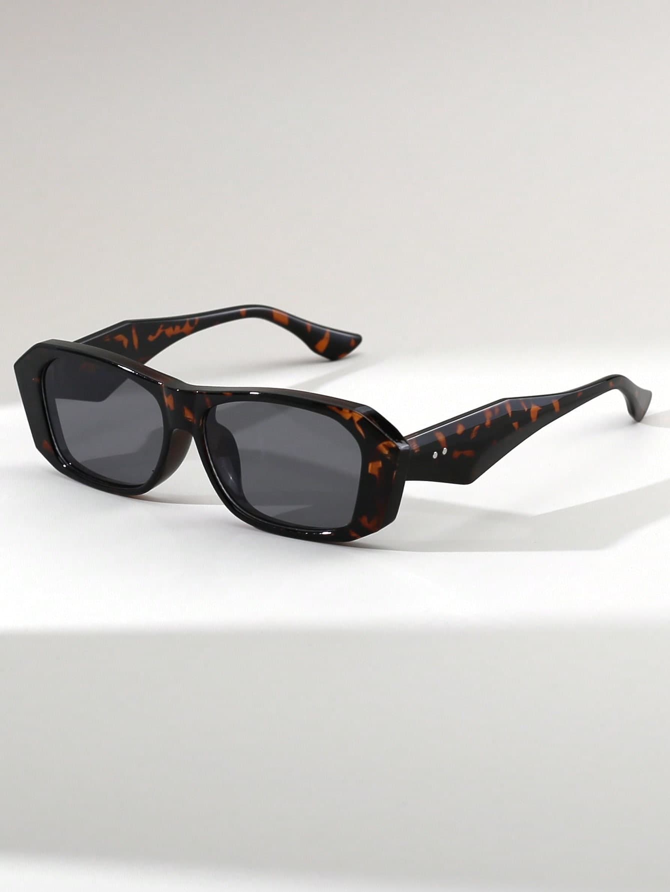 1 Pc Women's Cat Eye Leopard Print Vintage Casual Street Style Runway Beach Fashion Glasses For Summer Beach Vacation,Outdoor,Travel