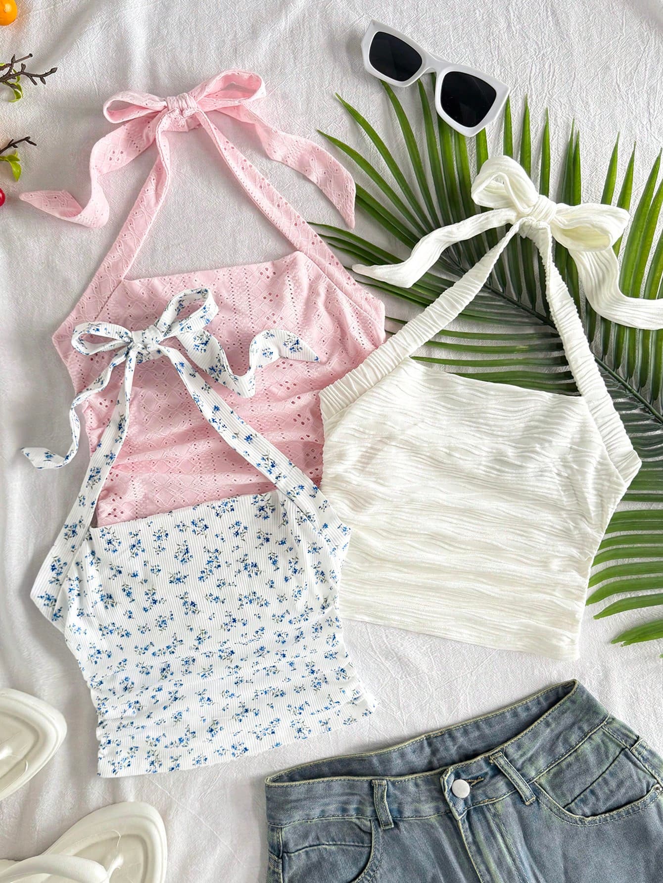 SHEIN 3pcs/Set Tween Girl Summer Boho Casual Vacation Holiday Blue And White Flower Ditsy Floral Smocked Fitted Cropped Halter Tank Top Tie Back Fashion
