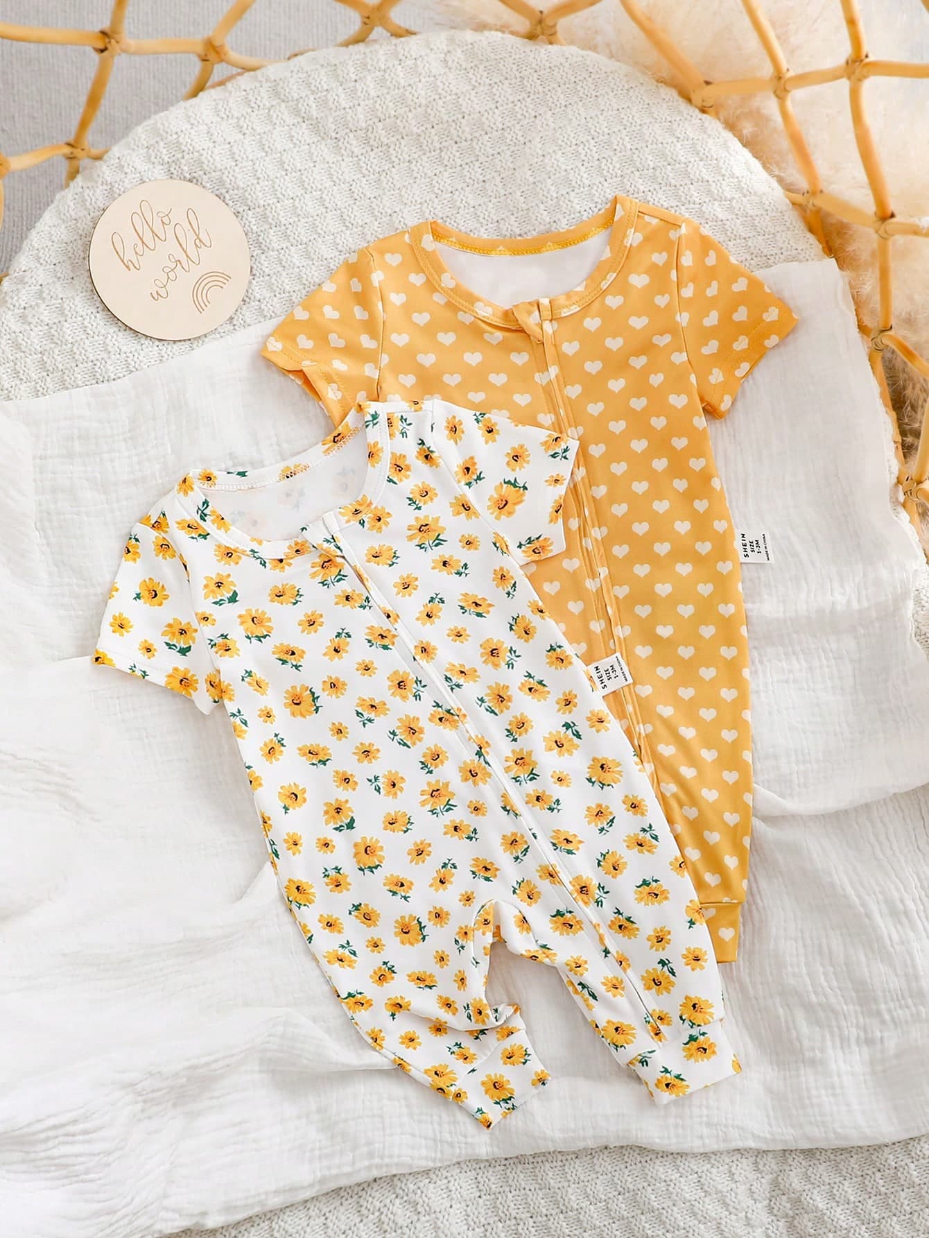 SHEIN 2pcs Newborn Baby Girl Cute Heart Knit & Ditsy Floral Long Sleeve Jumpsuits Set Print