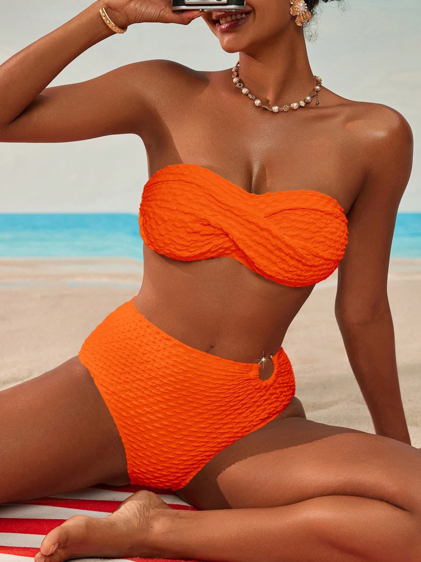 Swim Vcay Colorblock Halter Split Bikini Set With Circular Ring Decor For Summer Beach Vacation