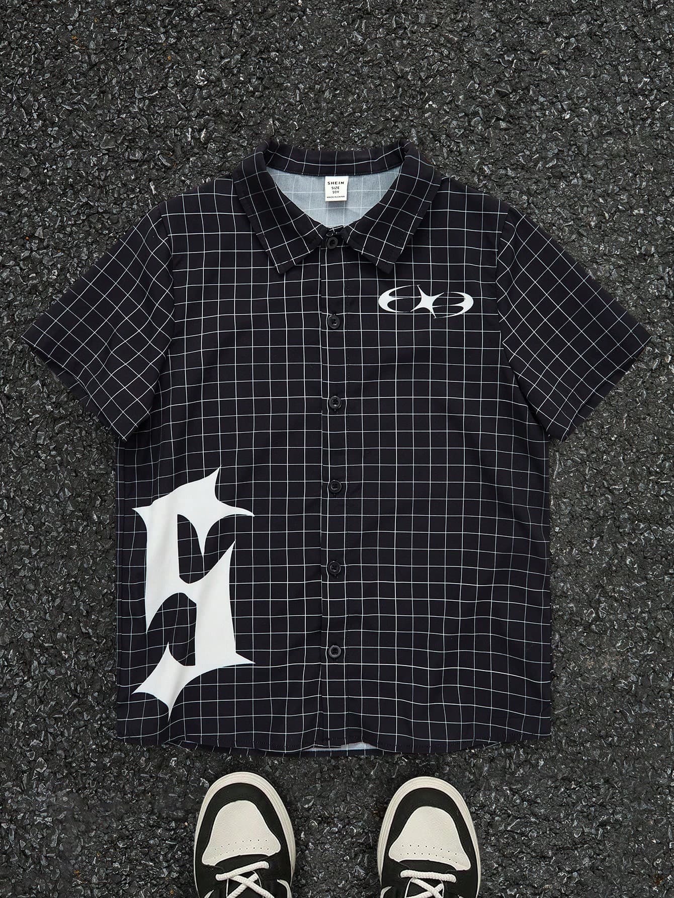 SHEIN Bolty Tween Boy Black And White Plaid Letter Print Short Sleeve Polo Collar Loose Shirt,Summer Streetwear School Back-To-School Casual Sports Clothes