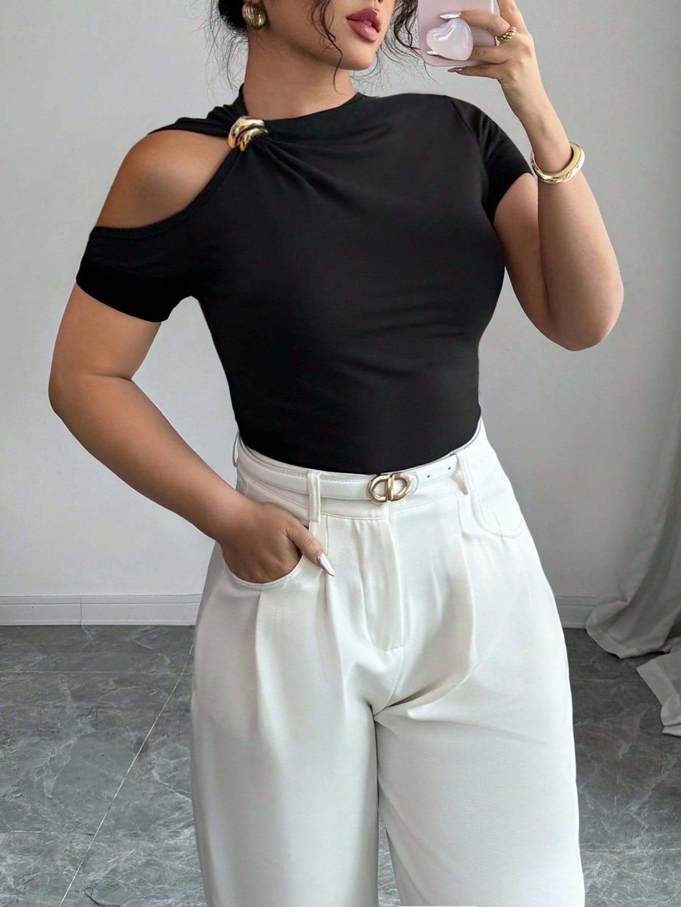 SHEIN Plus Size Ladies Summer Metal Decoration Hollow Short Sleeve Fashion T-Shirt