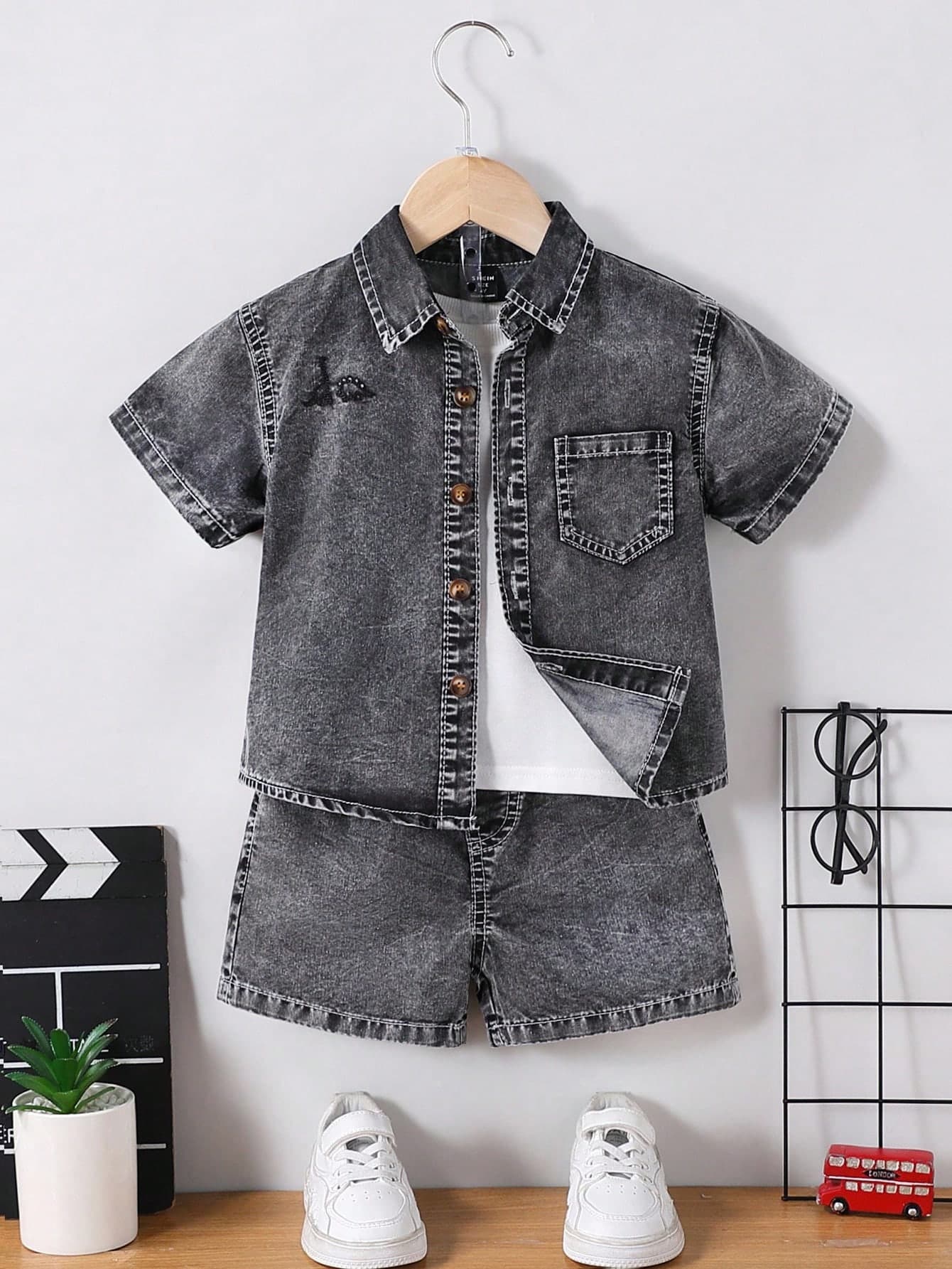SHEIN Genkimix Kids Young Boy Single-Breasted Short Sleeve Shirt And Denim Shorts Casual 2-Piece Set, School, Campus, College