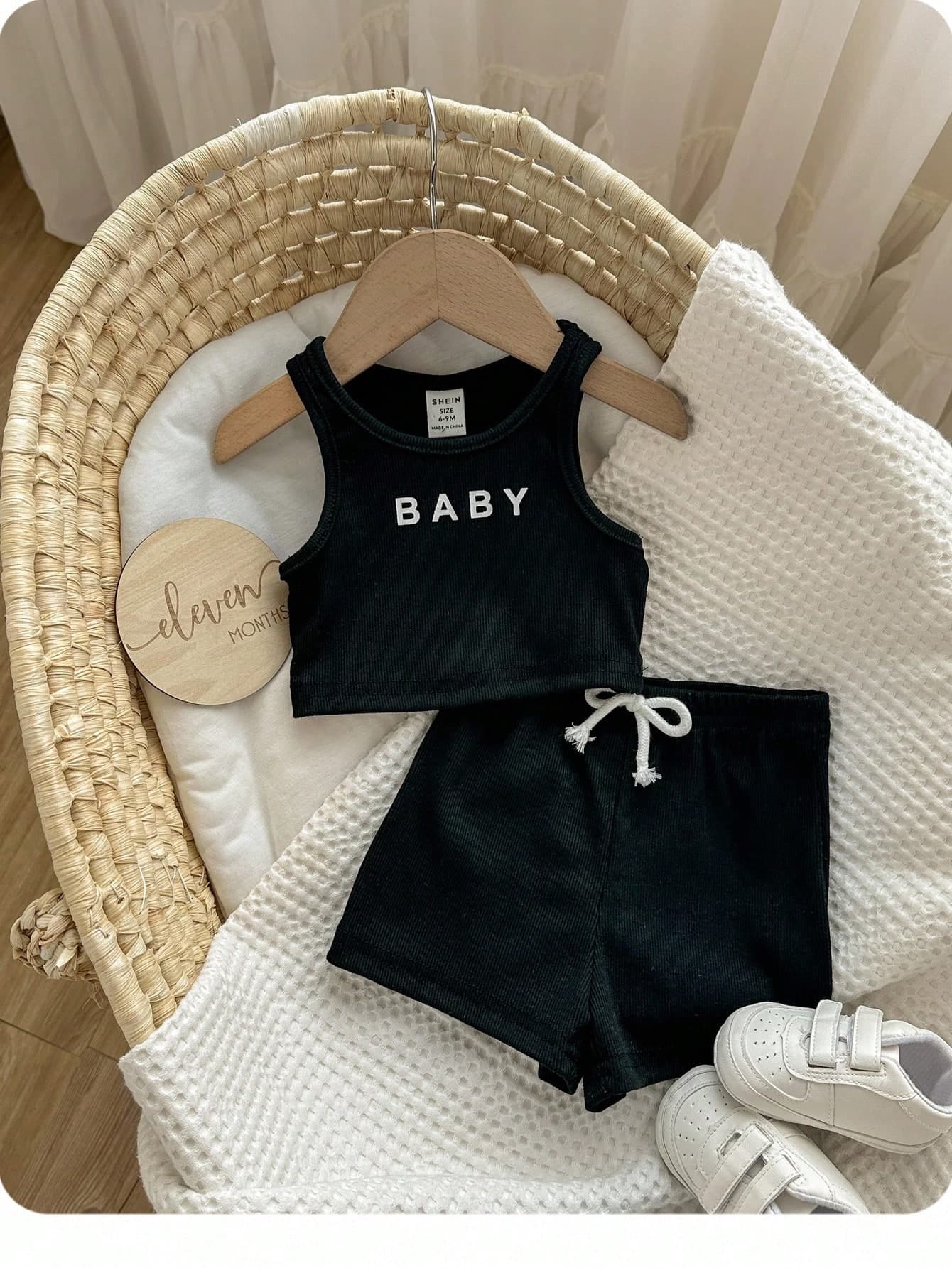 Baby Girl Letter Graphic Tank Top & Tie Front Shorts, Baby Girl