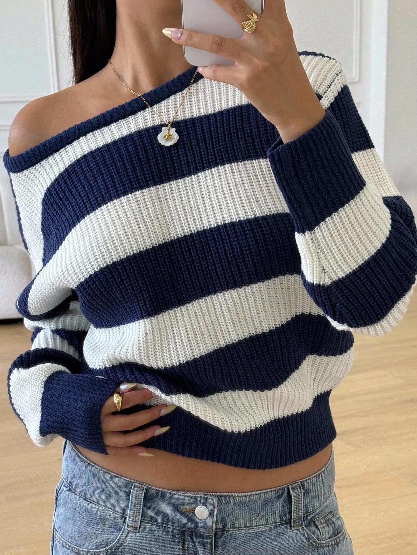 SHEIN Regular Length Acrylic Sweater For Teen Girls With Modern Striped Design Blue And White Navy Off The Shoulder Sweater,In Fall/Winter