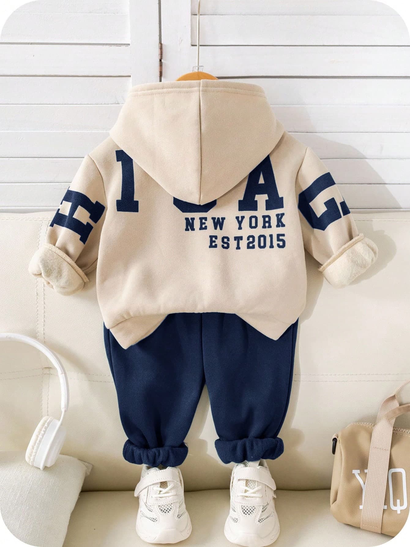 SHEIN 2pcs/Set Baby Boy Cute Versatile Letter Graphic Hoodie Sweatshirt+Green Jogger Pants Outfit,Unisex Clothes For Autumn/Winter Track Suit Set Fall