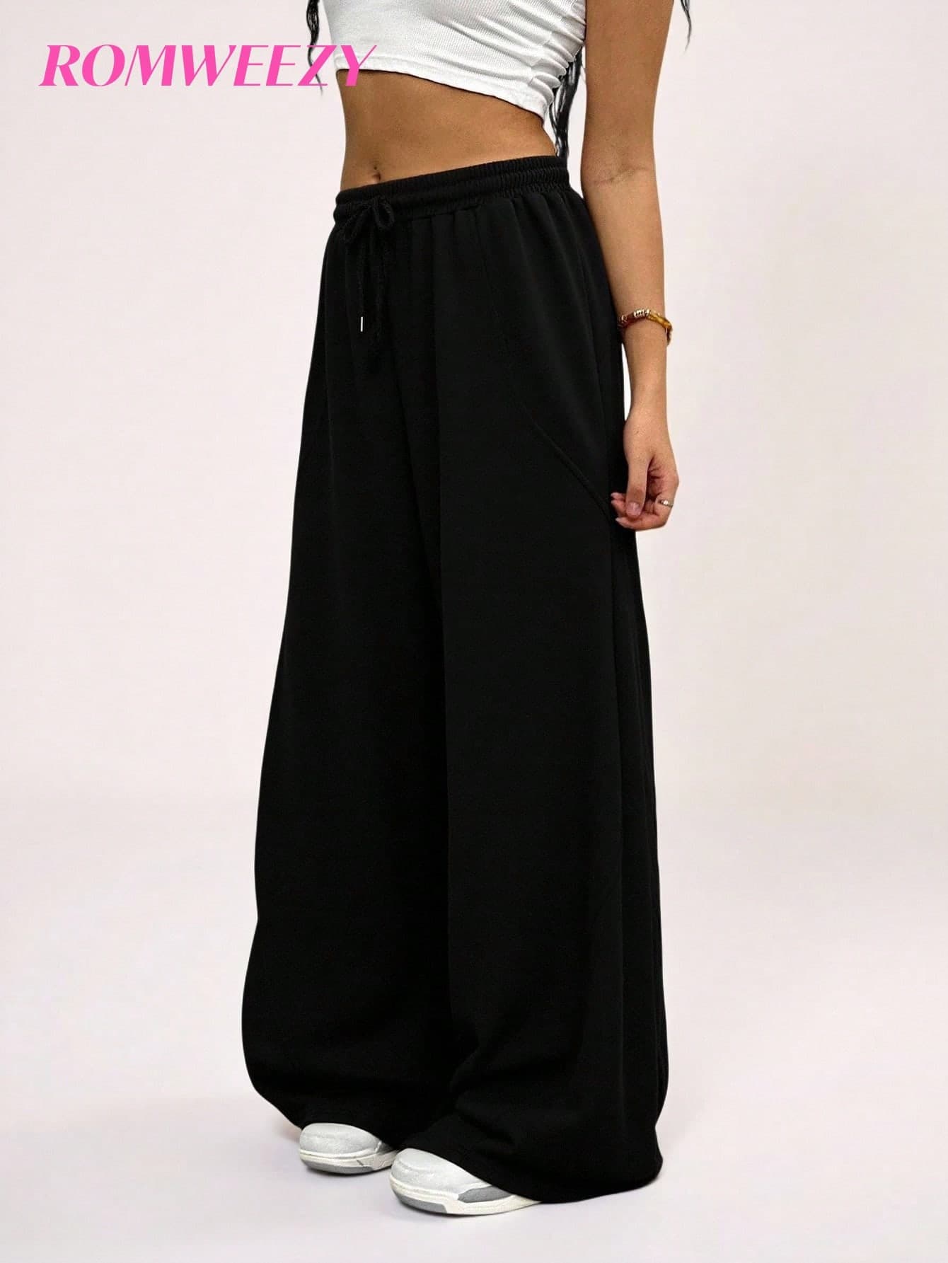 SHEIN Sparklyn Teen Girl Loose Fit Curved Leg Sweatpants,Casual Fashion Oversized Black Winter Jogger Pants For Dancing,School,Sports & Fall Clothing