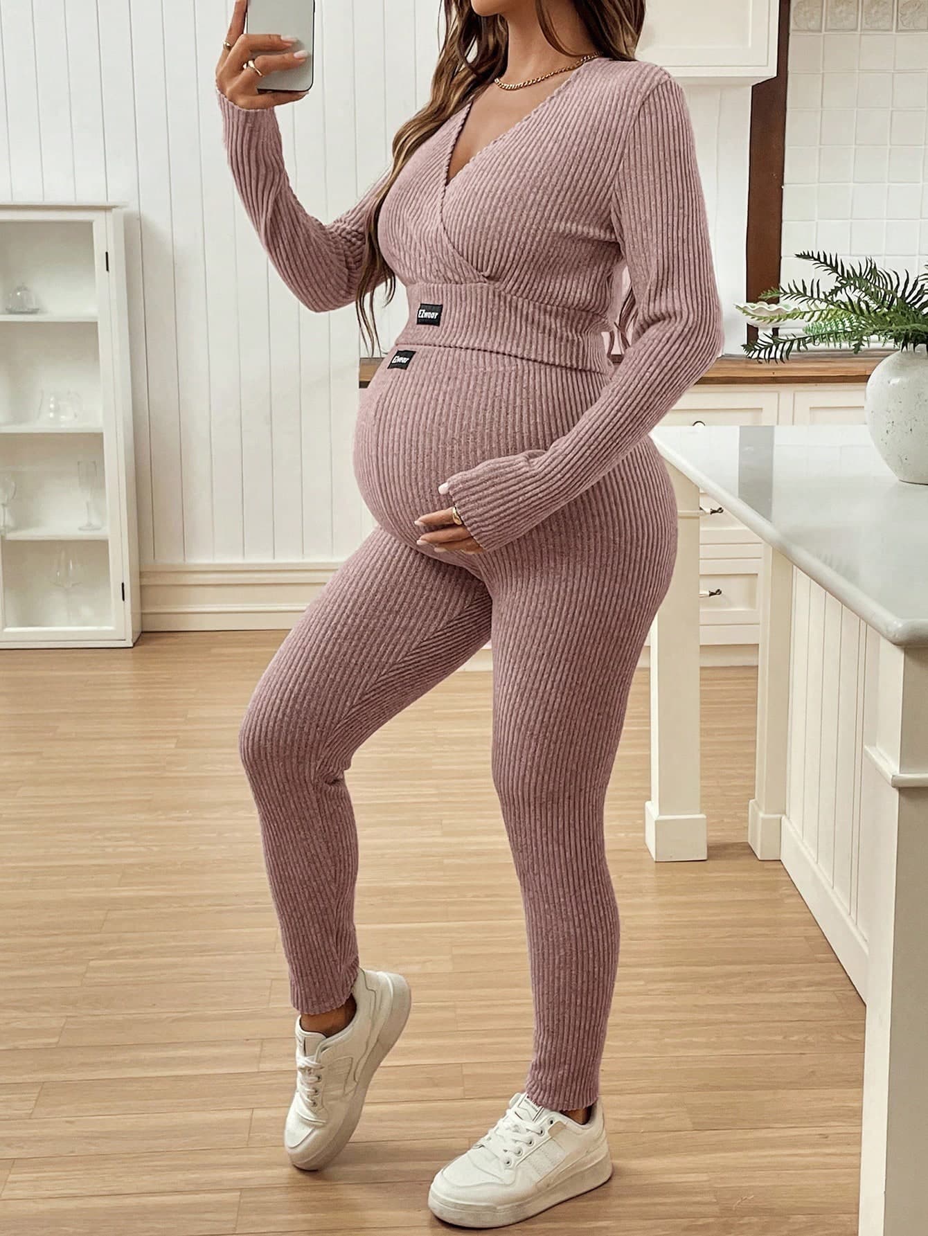 SHEIN Maternity Pink 2 Pieces Set,Autumn Casual V-Neck Long Sleeve Labeled Top And Skinny Knit Pants Sportswear,Pregnancy Clothes For Photoshoot Lounge Sets
