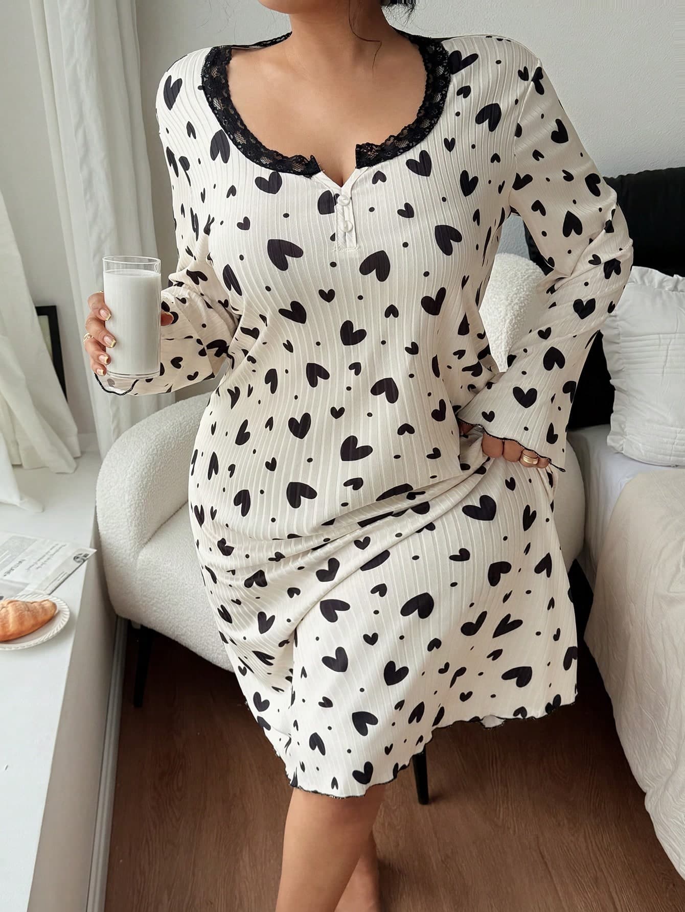 SHEIN Plus Heart Print V-Neck Ruffle Trim Mid-Length Long Sleeve Women Nightgown, Winter
