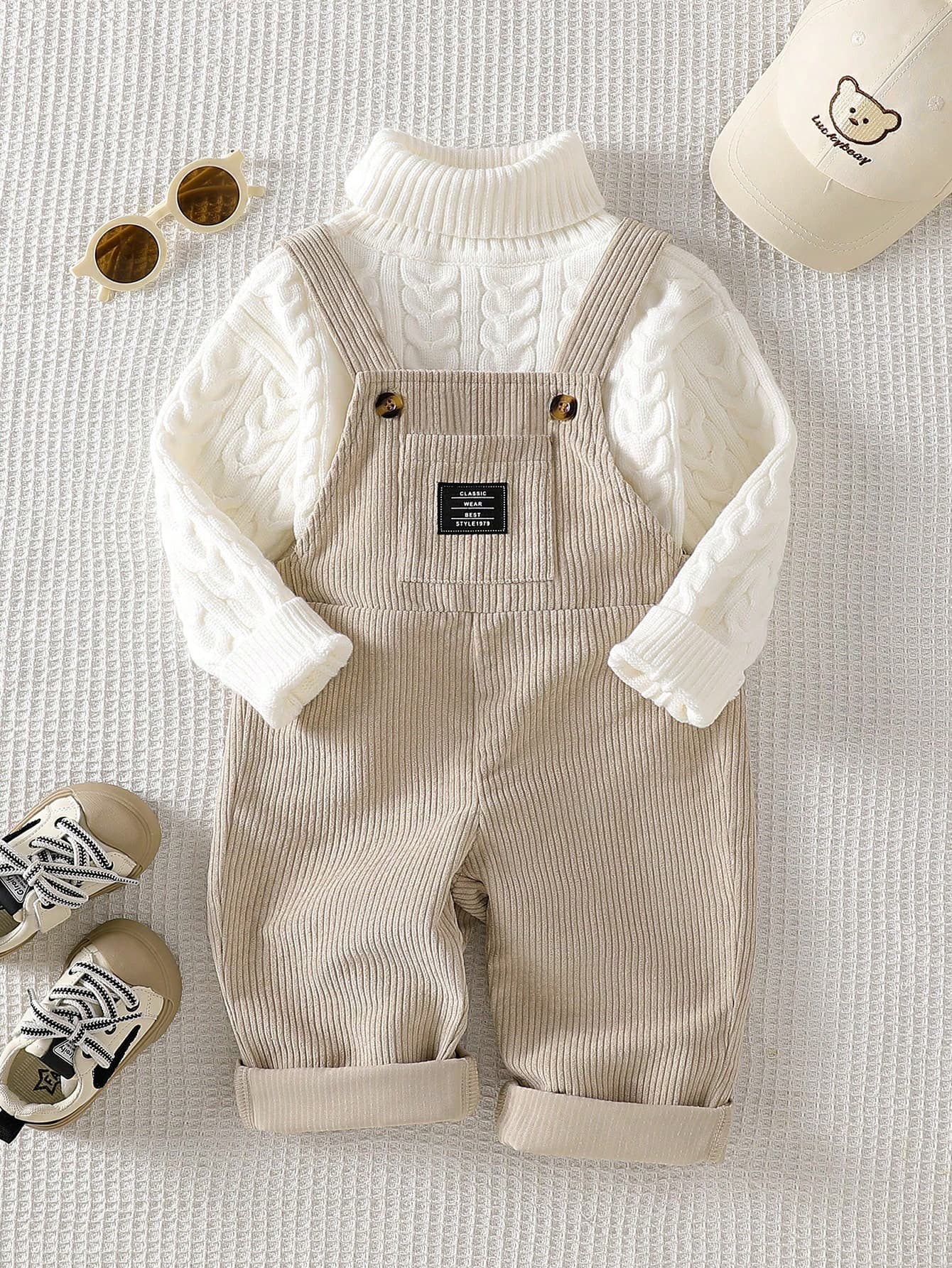 SHEIN Playful Pals Baby Boys 0-3 Years Old Khaki Letter Embroidered Corduroy Jumpsuit, Suitable For Outings, Casual, Birthday Party Matching Family Autumn