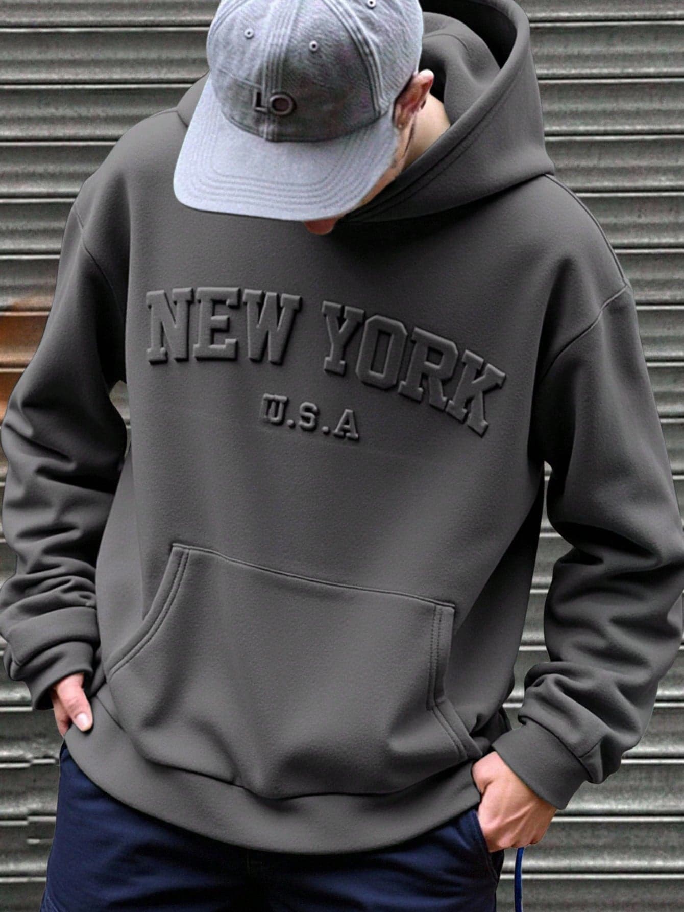 SHEIN Teen Boys' Simple Silhouette Green Embossed Sweatshirt, Casual Collegiate Style, Comfortable & Fashionable, Versatile & Practical, Soft Fabric, Suitable For Daily Wear, School, Outings, Outdoor Activities, Autumn/Winter