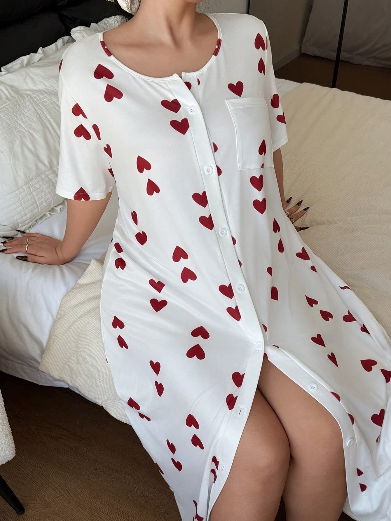 SHEIN Heart Print Cardigan Button Casual Loungewear Plus Size Nightgown