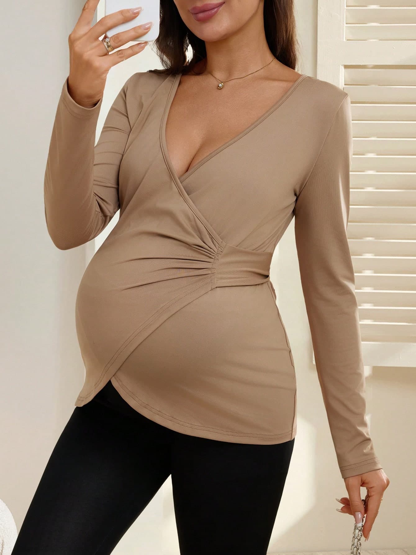 SHEIN Pregnant Women's Sports Long Sleeve Deep V-Neck Criss-Cross Drawstring Bowknot T-Shirt