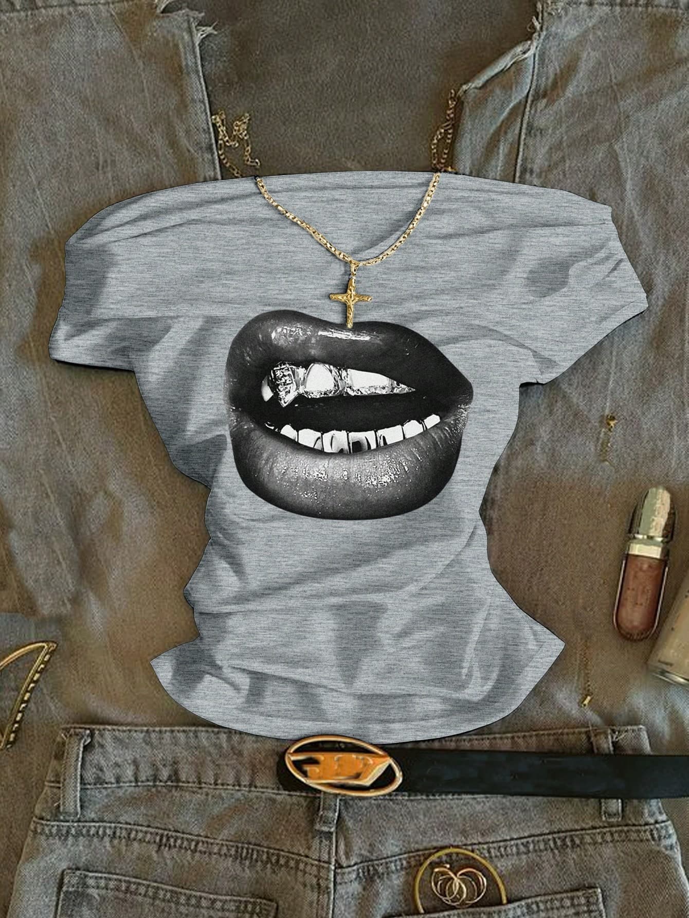 Attitoon Dark Grey,Summer,Casual,Streetwear,City Break Vintage Lip Print Ruched Off-Shoulder Tight Short Sleeve T-Shirt For Women,Y2K Graphic Tees