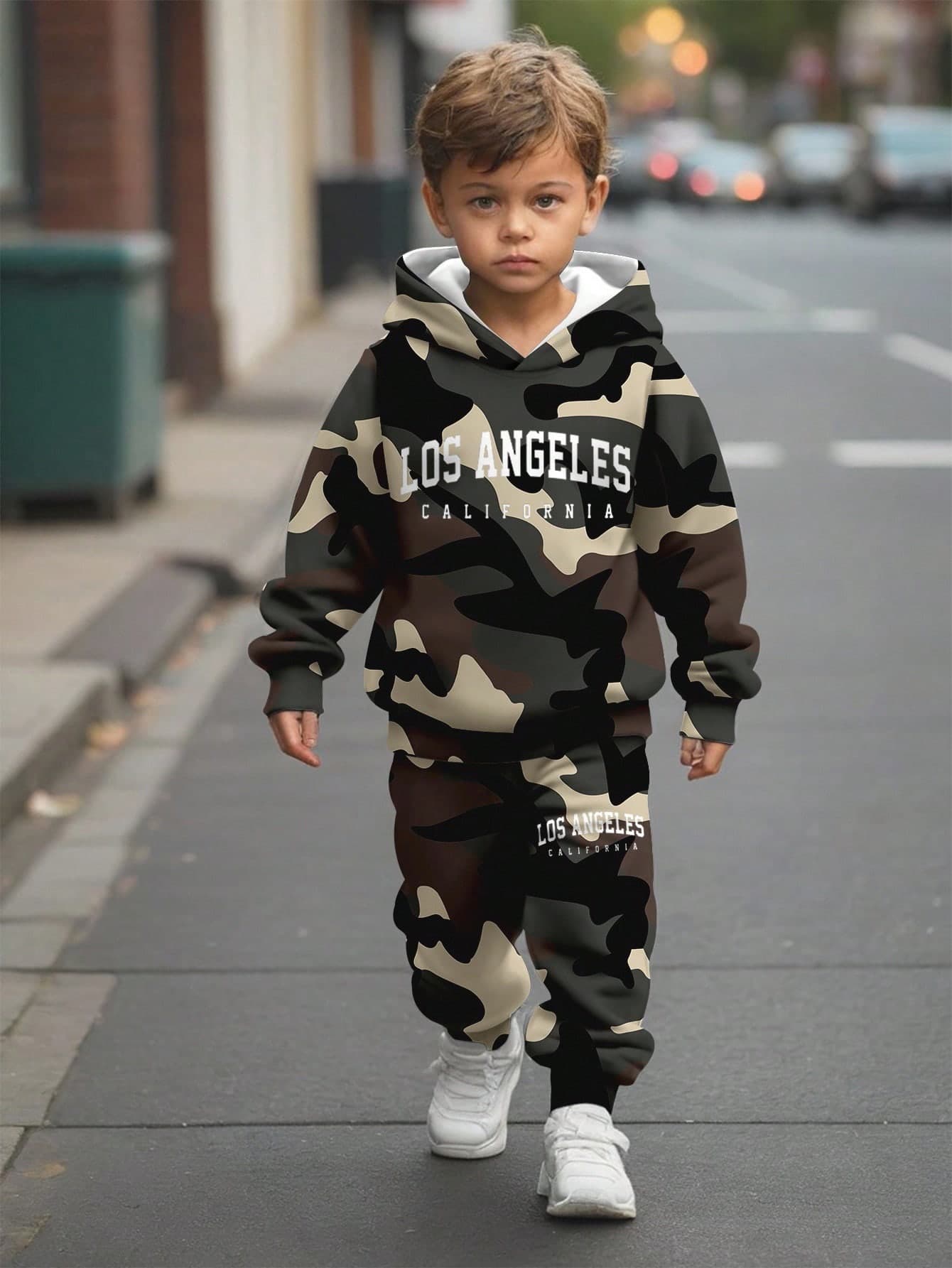 SHEIN Young Boys Casual Classic Camouflage & Angeles Print Hoodie And Autumn Pants Set,Suitable For Winter,School,Back-To-School,Boy Clothes,Kids Boy Outfit
