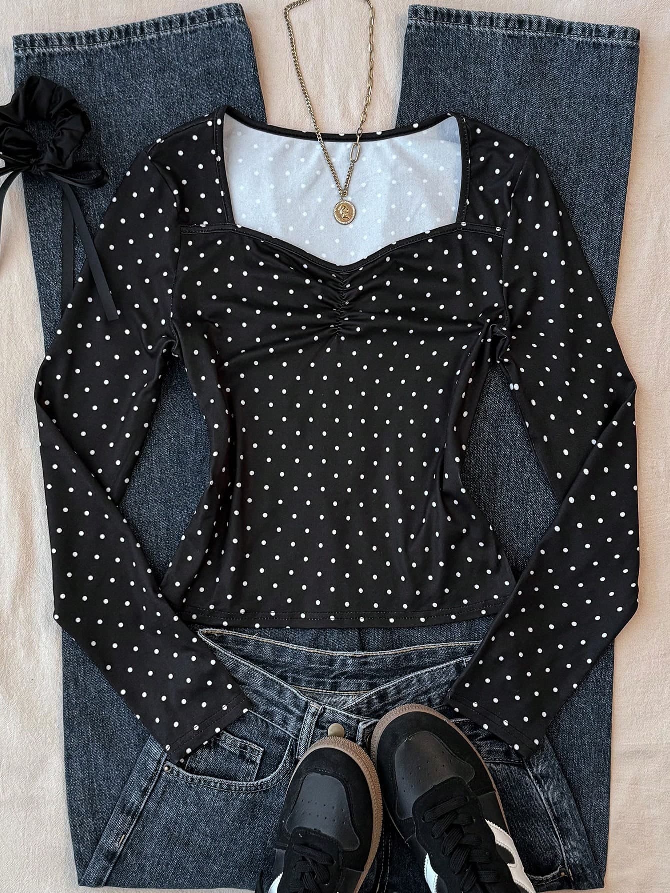 Teen Girls' Black&White Polka Dot Ruched Bust Fitted Long Sleeve Casual Minimalist T-Shirt Cute Tops Clothes Blouses For Teens Teenage Girls Girl