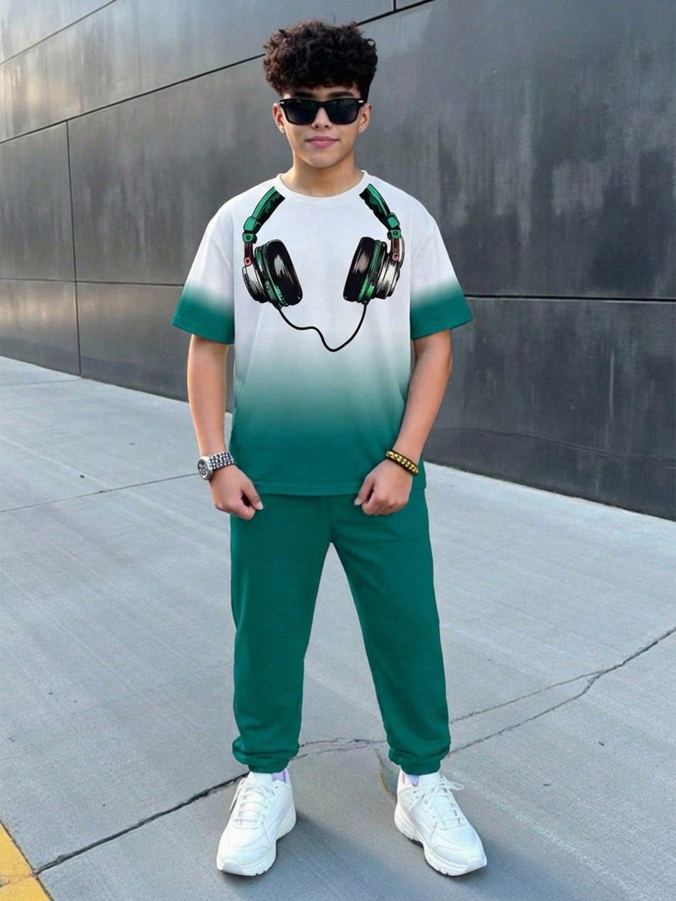 Teen Boy Summer,Street Life Casual Graphic Street Fashion Short Sleeve Crew Neck T-Shirt And Pants Set,Cool Gradient Color 3D Headphone Print Outfits