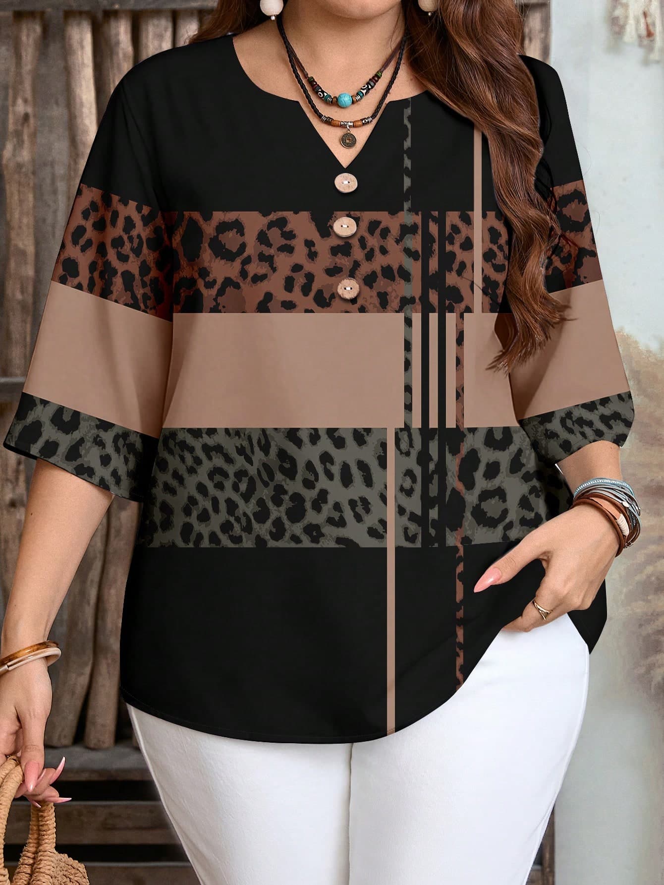 Mellowie Plus Size Black Leopard Print & Striped Abstract Pattern V-Neck Casual Blouse, Suitable For Summer Spring