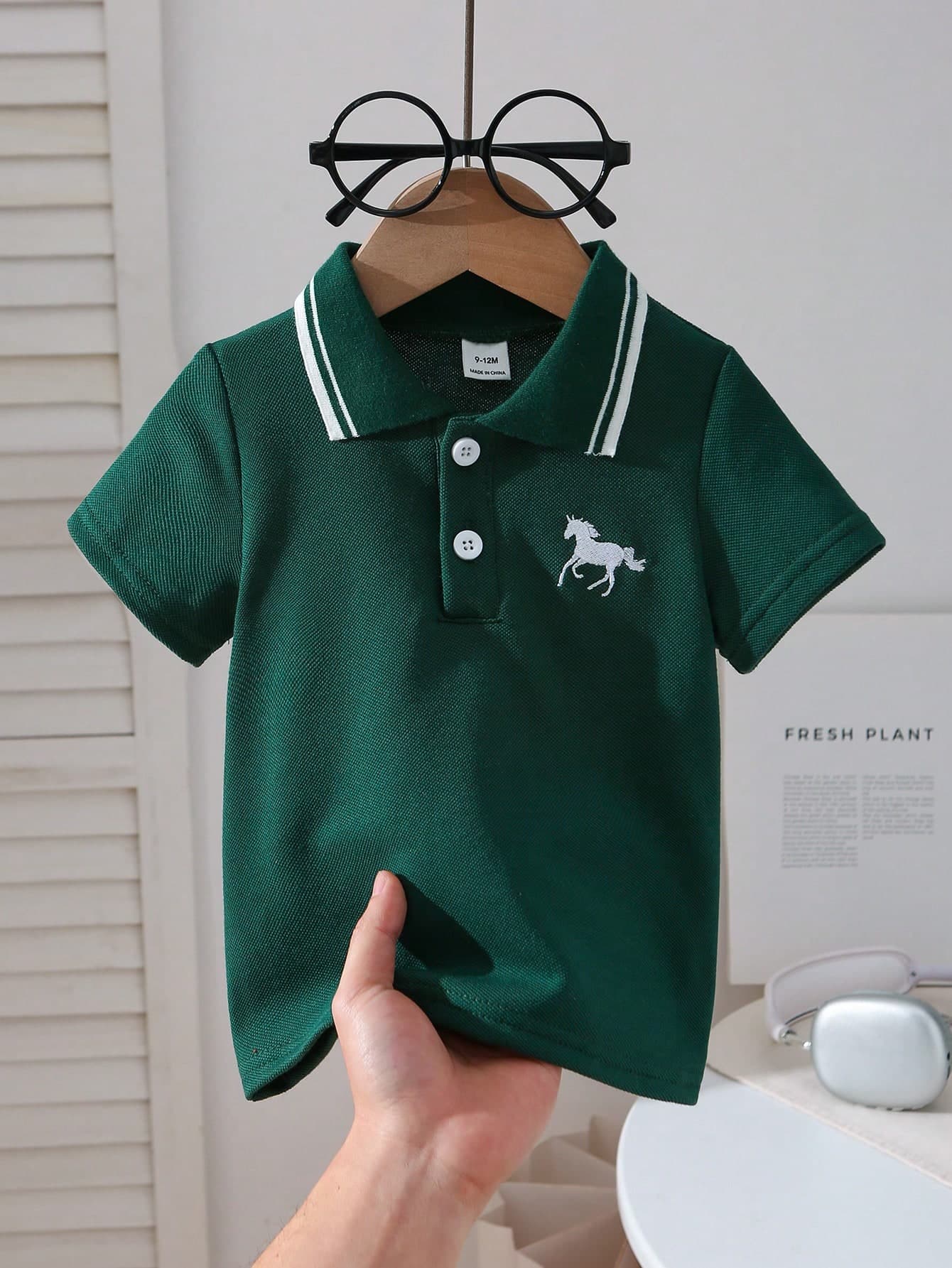 SHEIN Playful Pals Baby Boy Polo Collar Short Sleeve T-Shirt With Embroidered Horse Pattern Dark Green Summer Casual Carrer Day Back-To-School Fashionable Quality Top