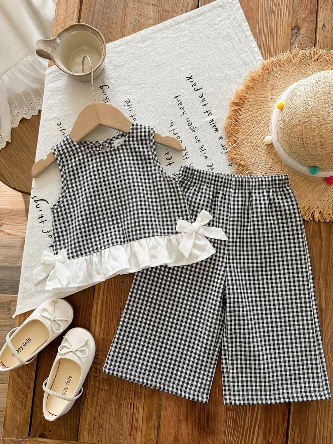 SHEIN LMoss Kids Babygirl Summer Cute Pink & White Plaid Ruffle Trim Sleeveless Top And Elastic Waist Loose Pants Set