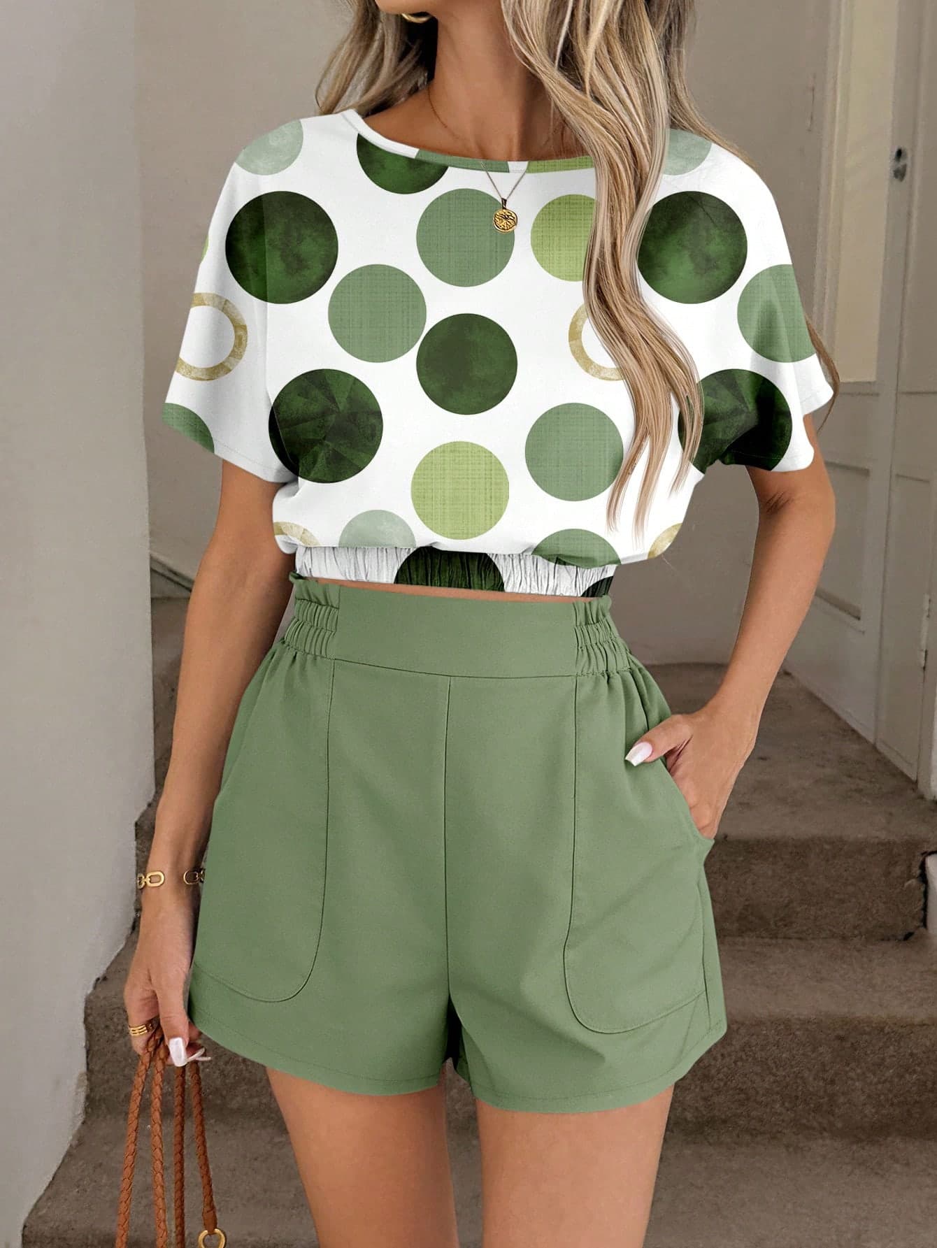SHEIN LUNE Women's Casual Comfortable Vacation Chic Commute Abstract Geometric Line Pattern Cinched Waist Crop Top And Shorts 2 Pieces Set, Spring/Summer, Casual