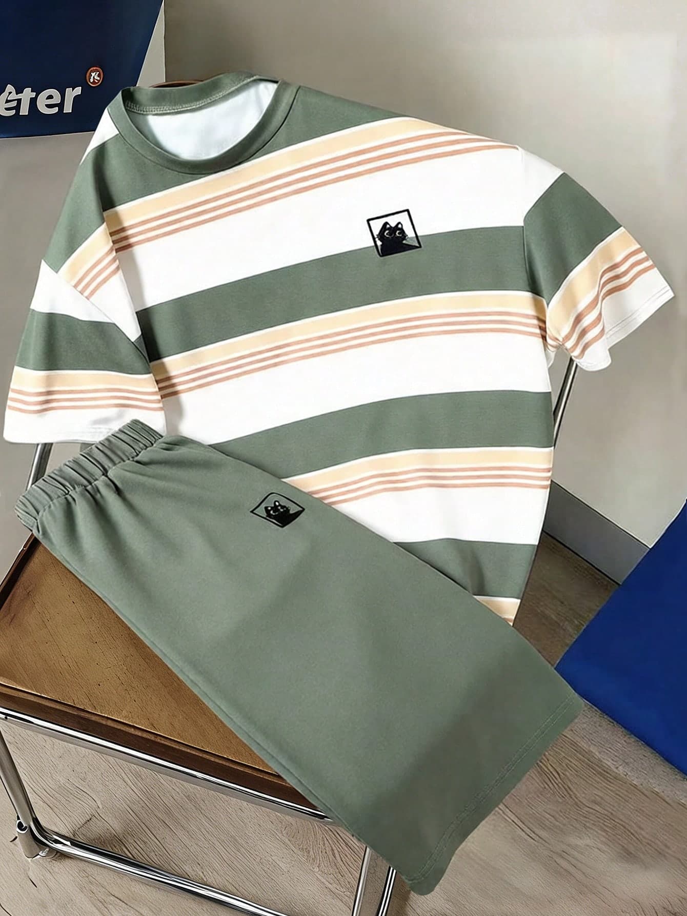 SHEIN Mirajuku Teenage Boys' Striped Print Crew Neck Short Sleeve Casual T-Shirt And Shorts Set, Comfortable Outfit Suitable For Summer, Commuting