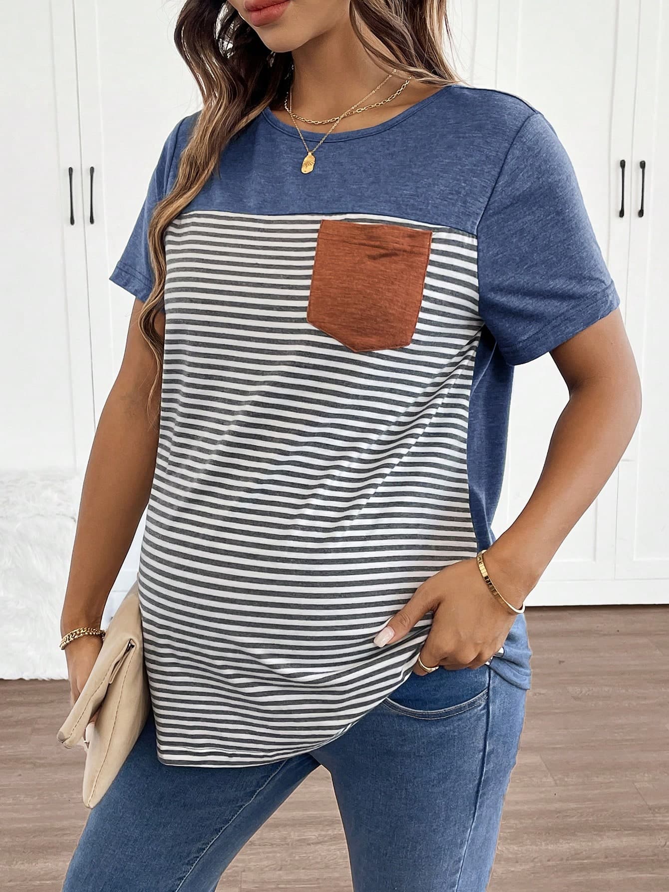 SHEIN Maternity Women's Striped Pocket Short Sleeve T-Shirt World Cup