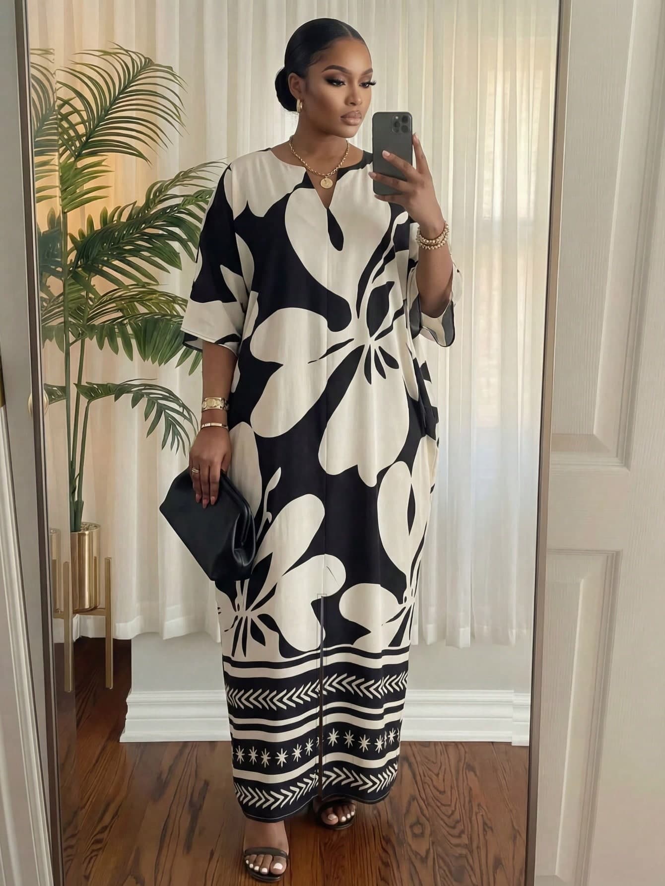 SHEIN Lady CURVE Plus Size Summer Elegant Black And White Floral Print Notched Neck Loose Dress,Holiday Tea Party Vacation Casual Batwing Sleeve Long Dresses For Women