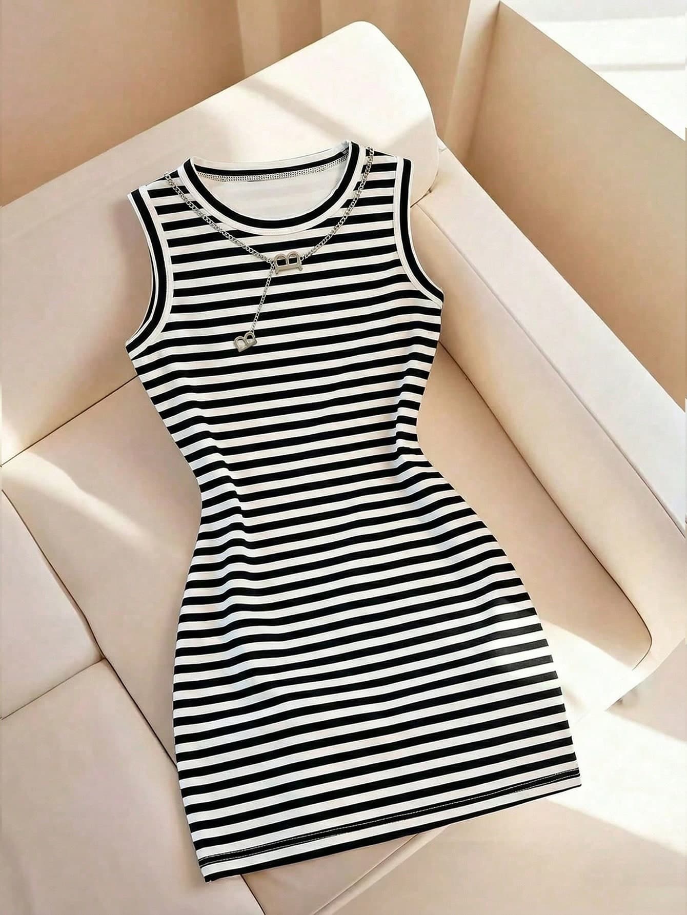 Resyla Black & White Striped Casual Basic Tank Dress